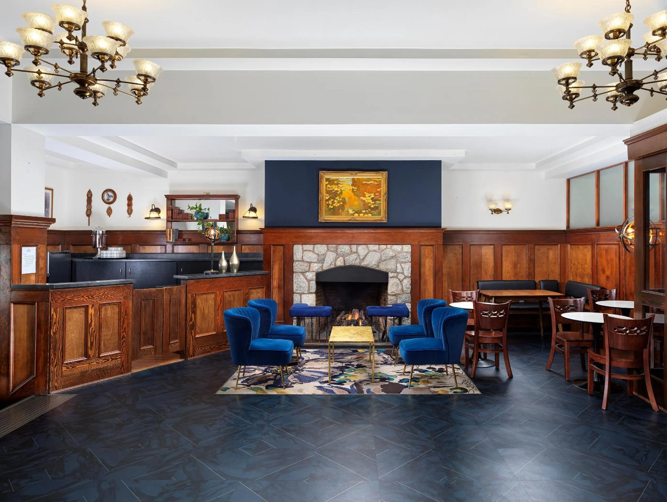 fireplace in Huntingdon Hotel and Suites