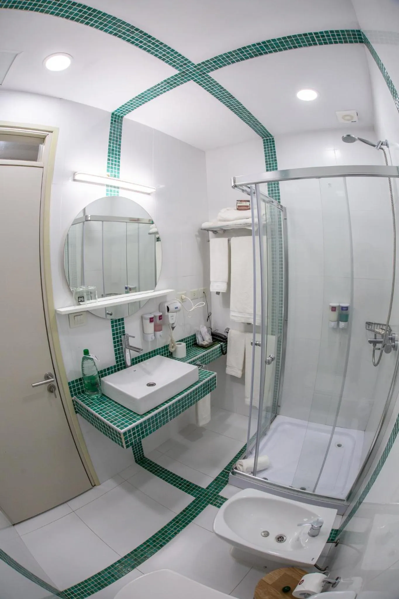 Shower in Amérian Portal Del Iguazú Hotel