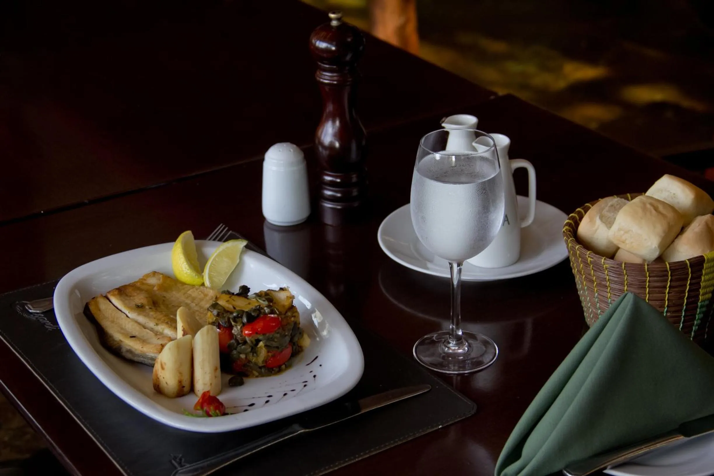 Food and drinks in Amérian Portal Del Iguazú Hotel