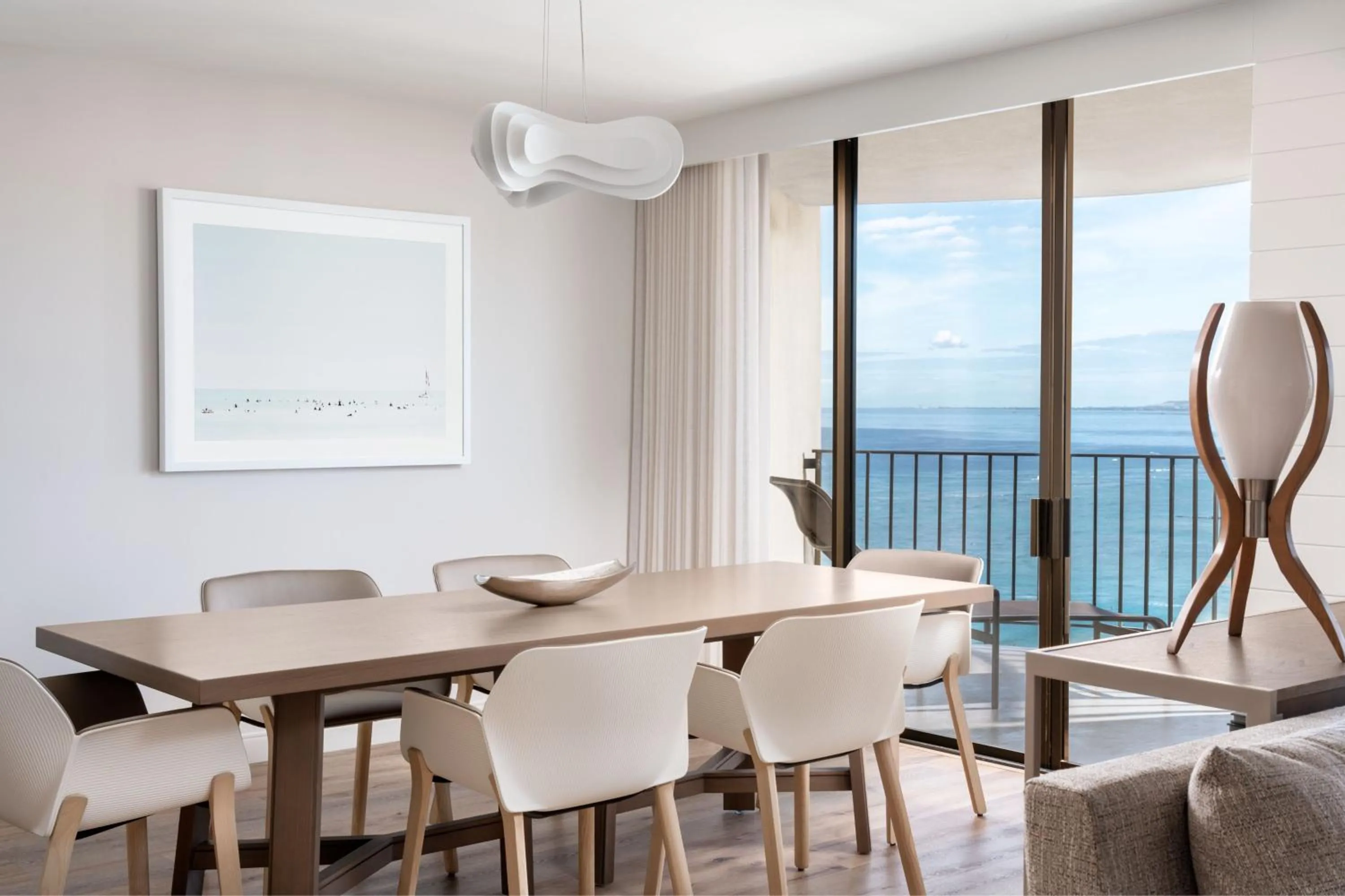 Living room in Waikiki Beach Marriott Resort & Spa