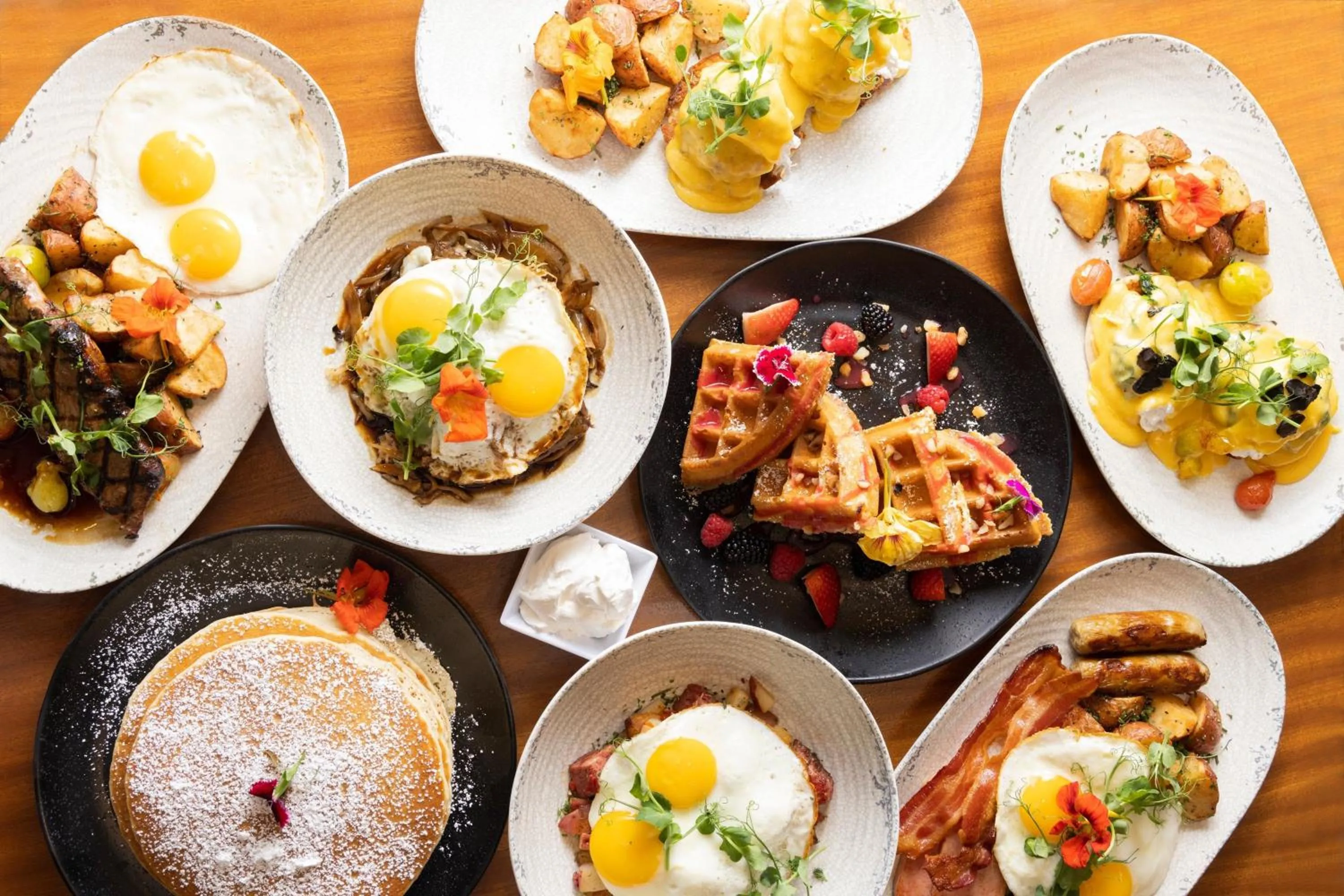 Breakfast in Waikiki Beach Marriott Resort & Spa