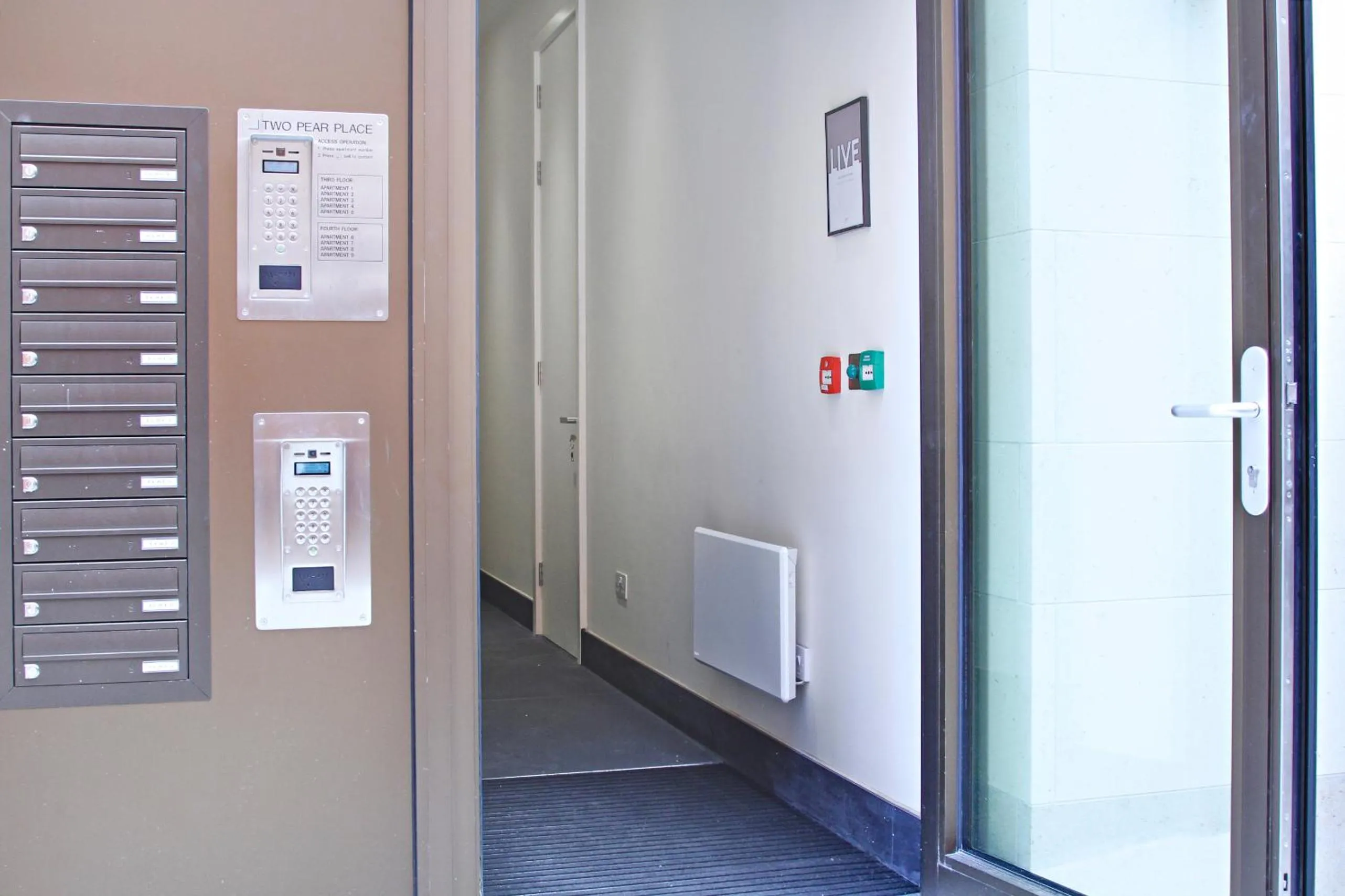 Facade/entrance in StayLux Waterloo