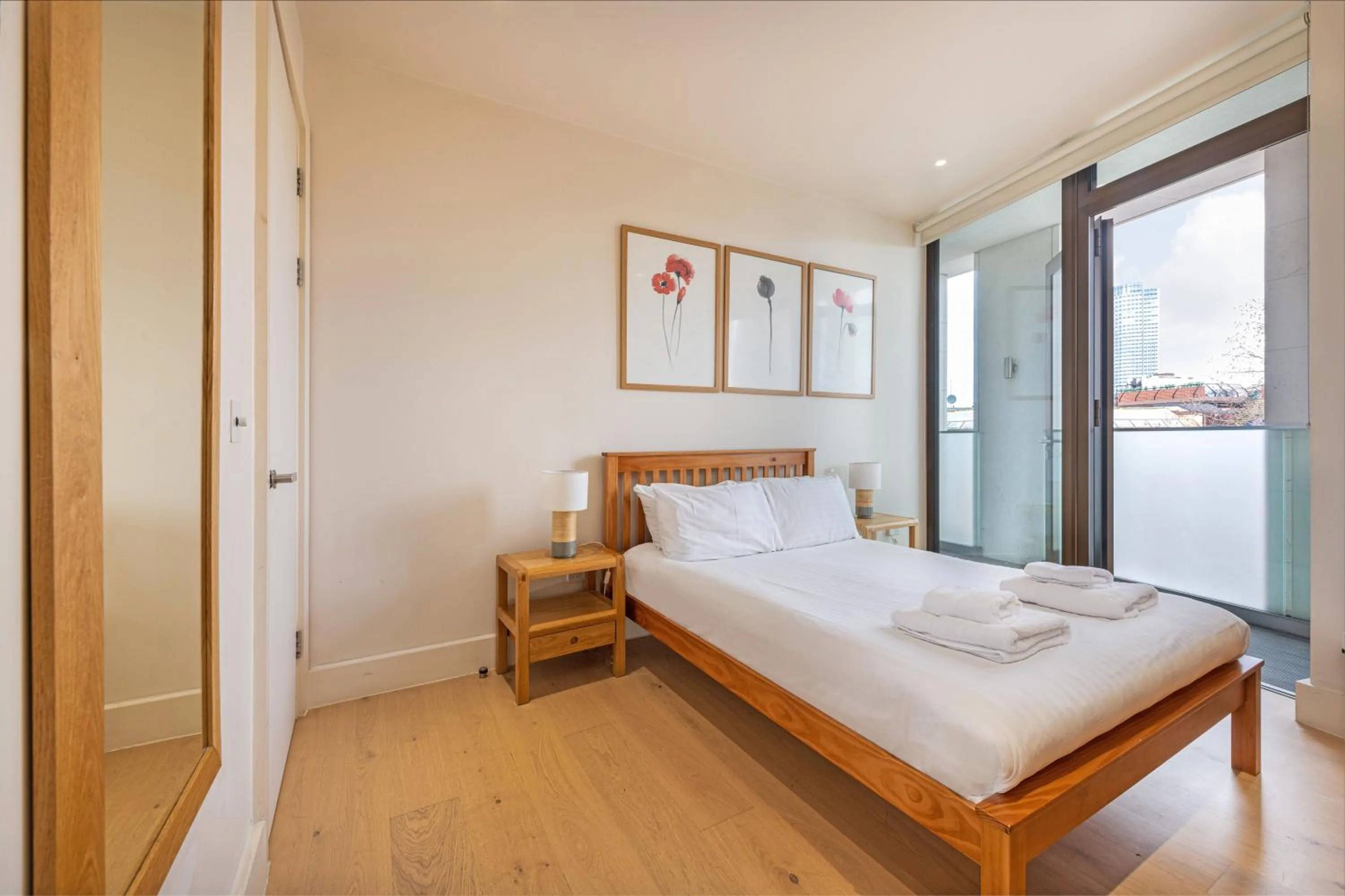 Bedroom in StayLux Waterloo