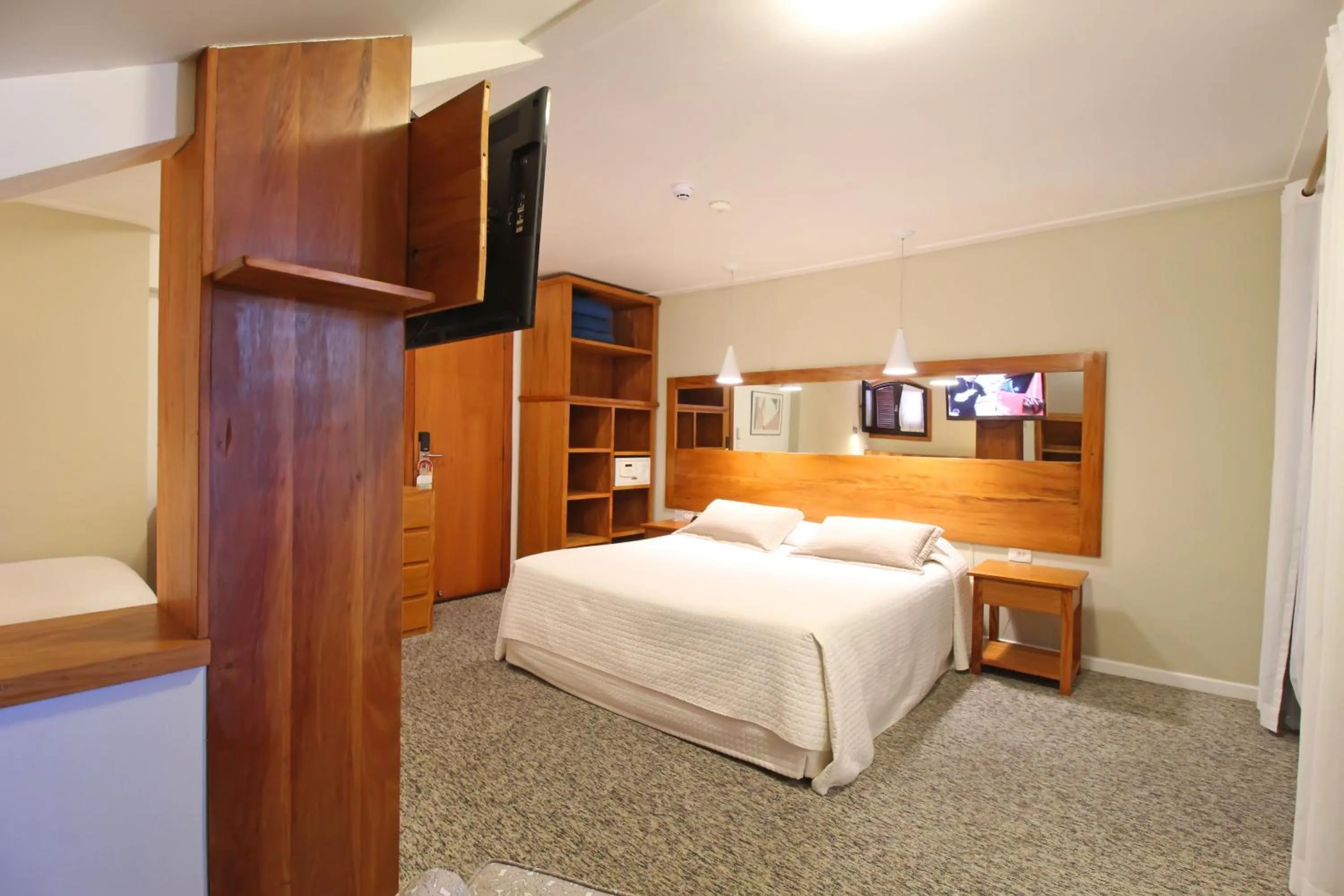 TV and multimedia, Bed in Pousada Villa Capivary Campos do Jordão