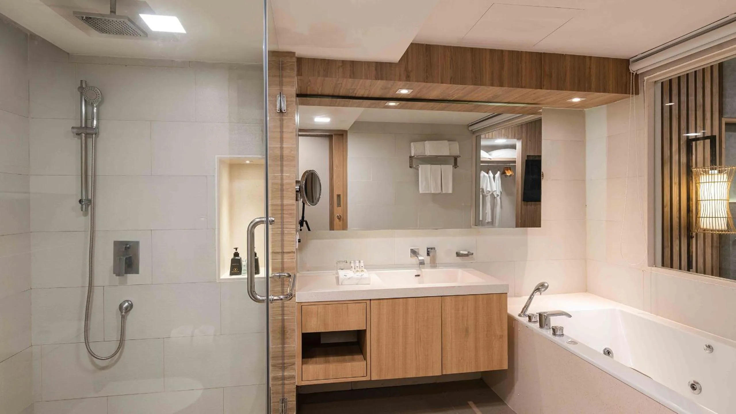 Phuket Graceland Resort and Spa