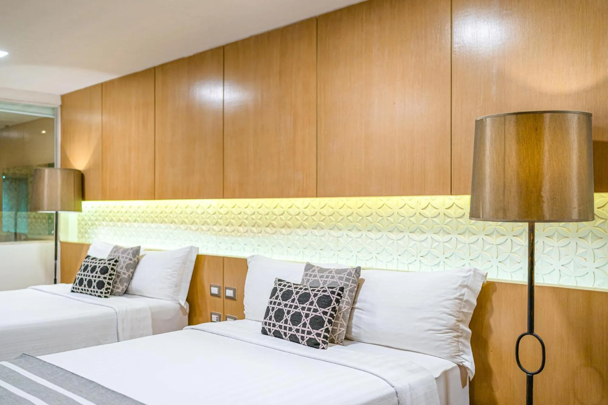 Bed in Phuket Graceland Resort and Spa