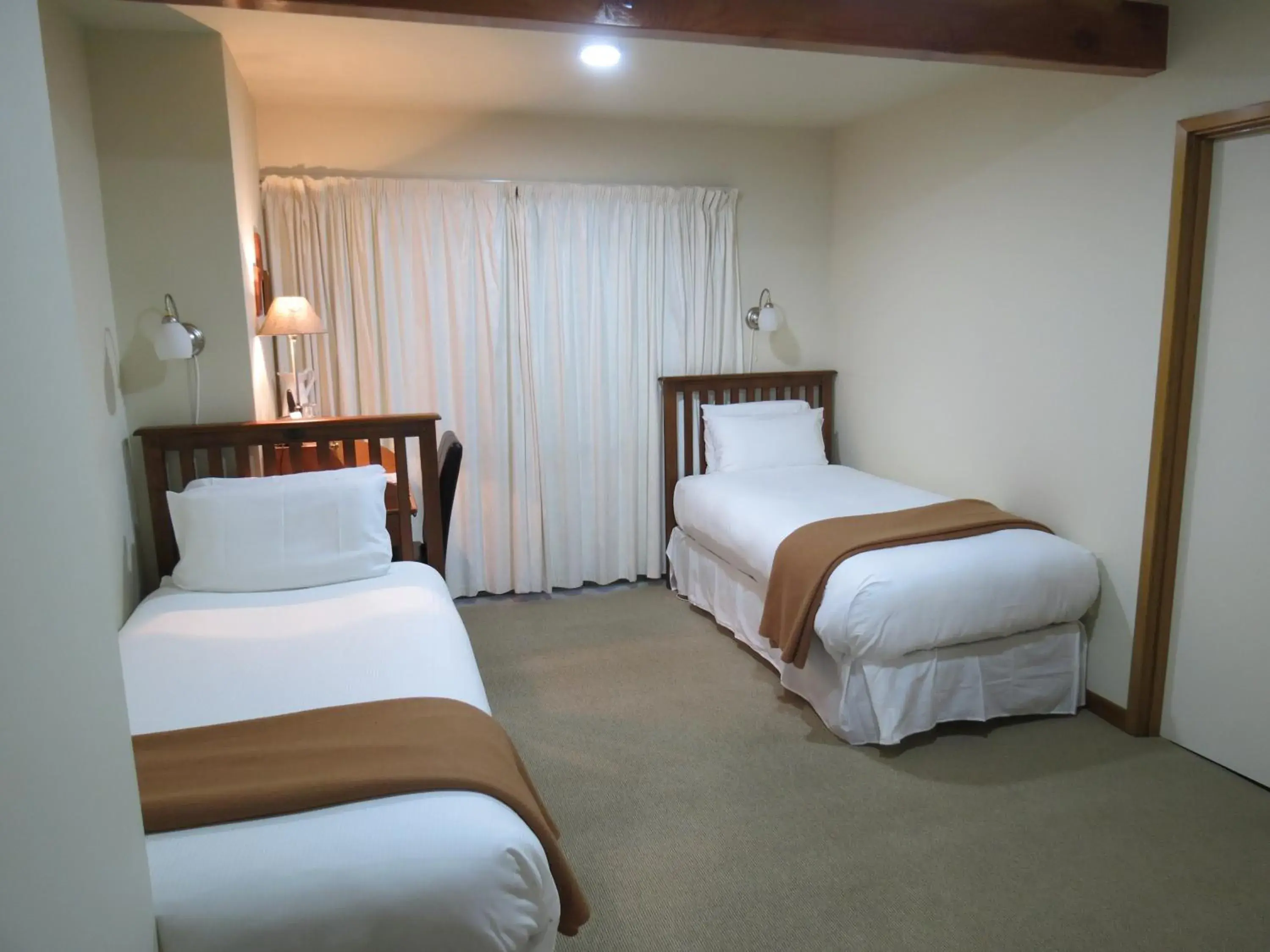 Twin Room in Te Wanaka Lodge Twin Room in Te Wanaka Lodge