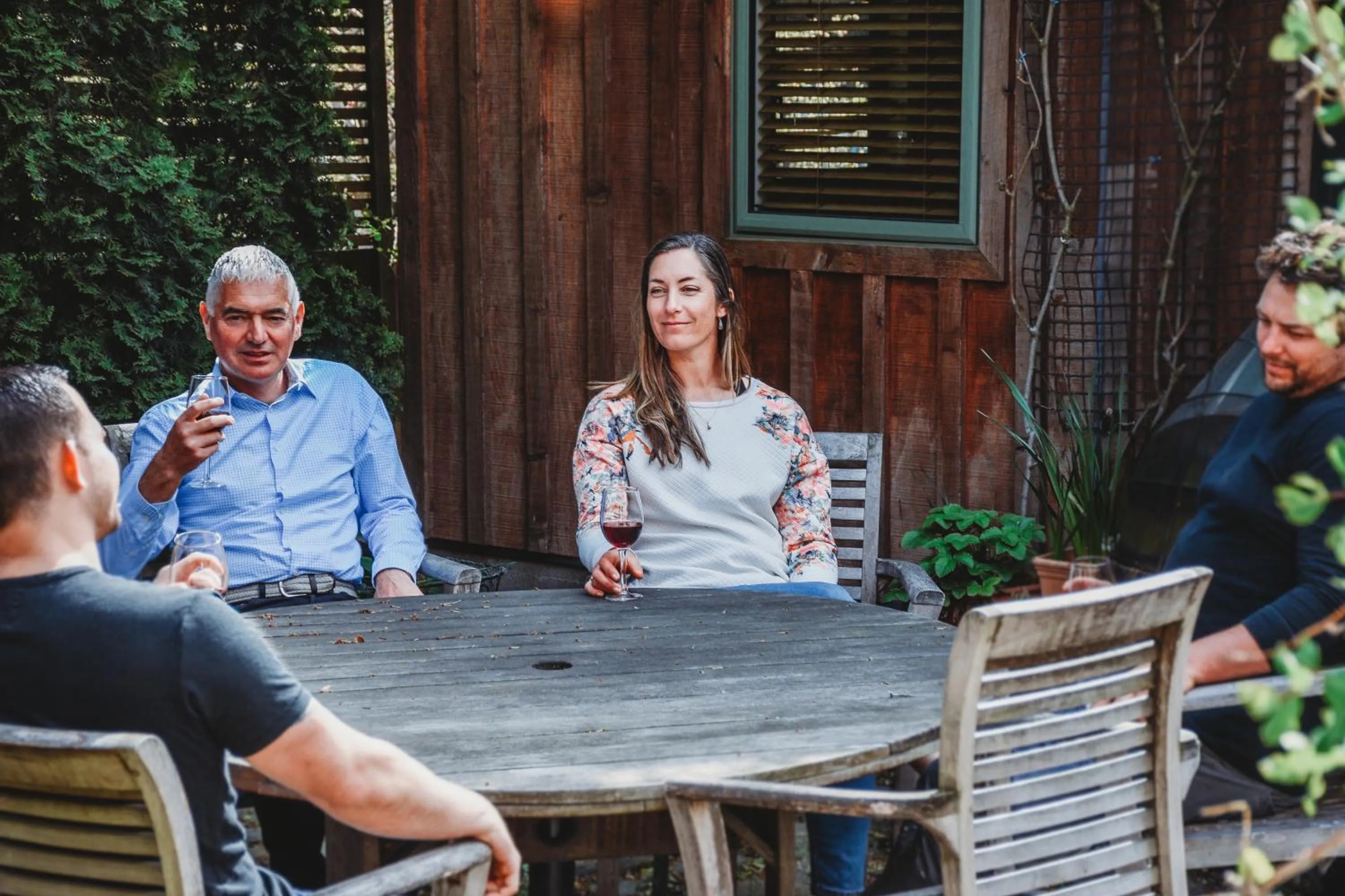 People in Te Wanaka Lodge