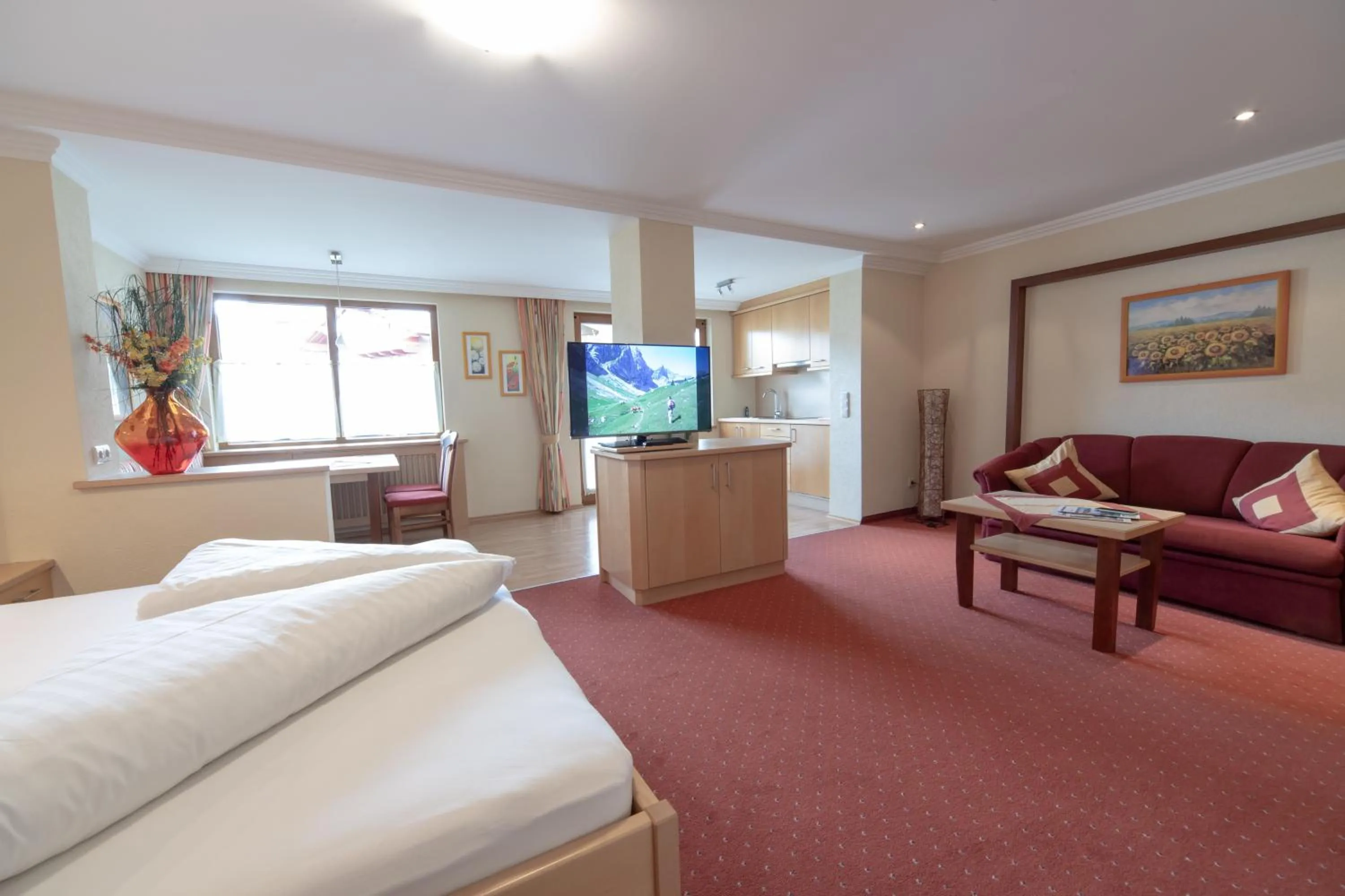 TV and multimedia in Frühstückshotel Margret