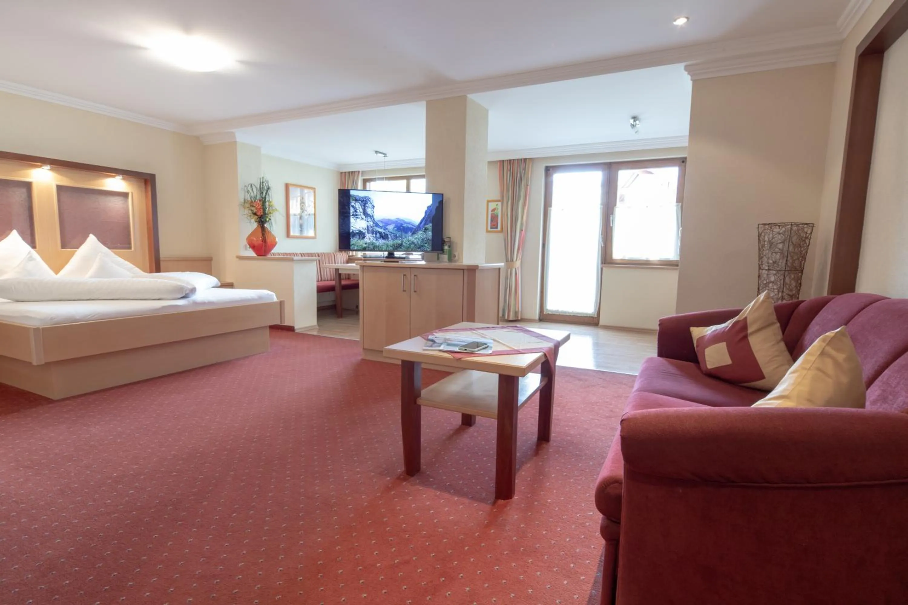 TV and multimedia in Frühstückshotel Margret