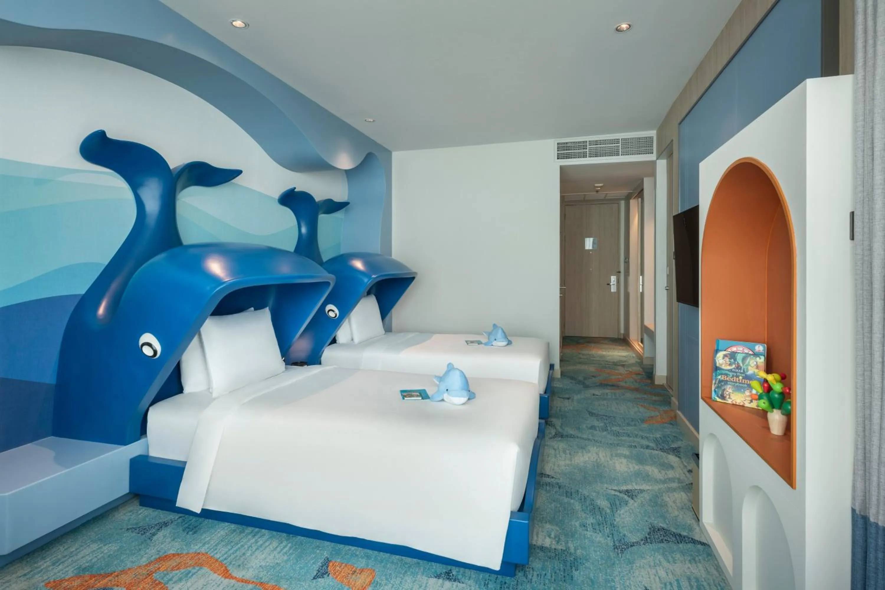 Photo of the whole room, Bed in Holiday Inn Pattaya by IHG