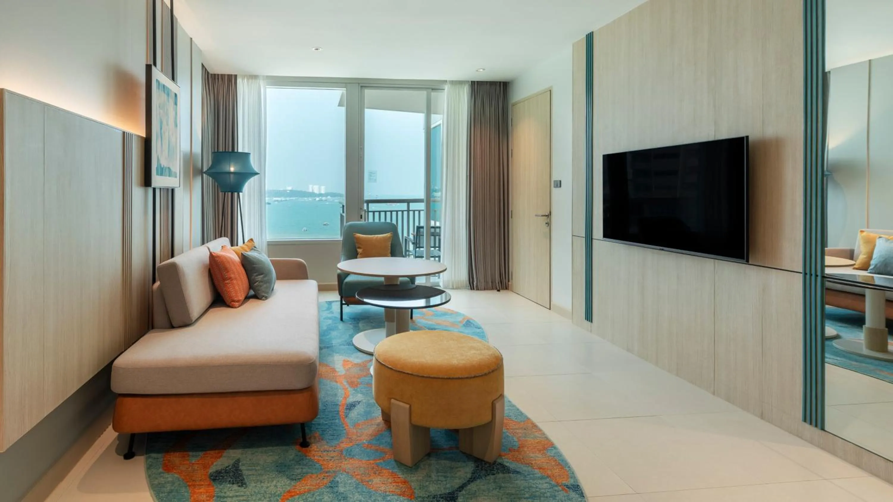 Photo of the whole room in Holiday Inn Pattaya by IHG