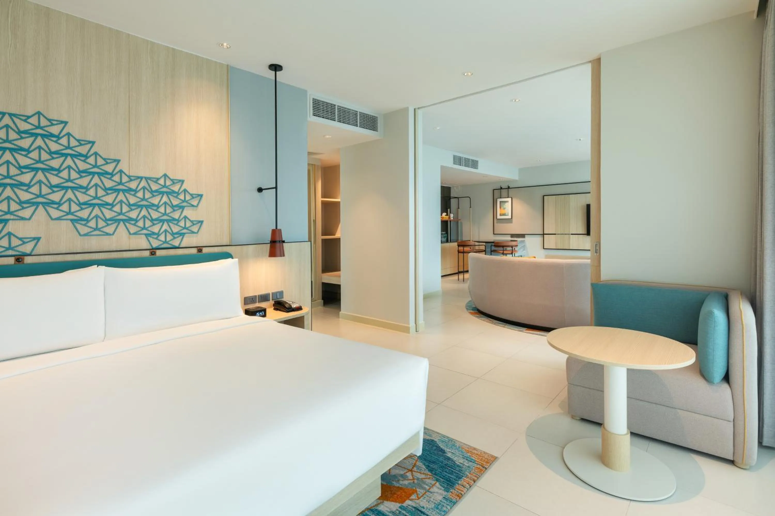 Bedroom, Bed in Holiday Inn Pattaya by IHG