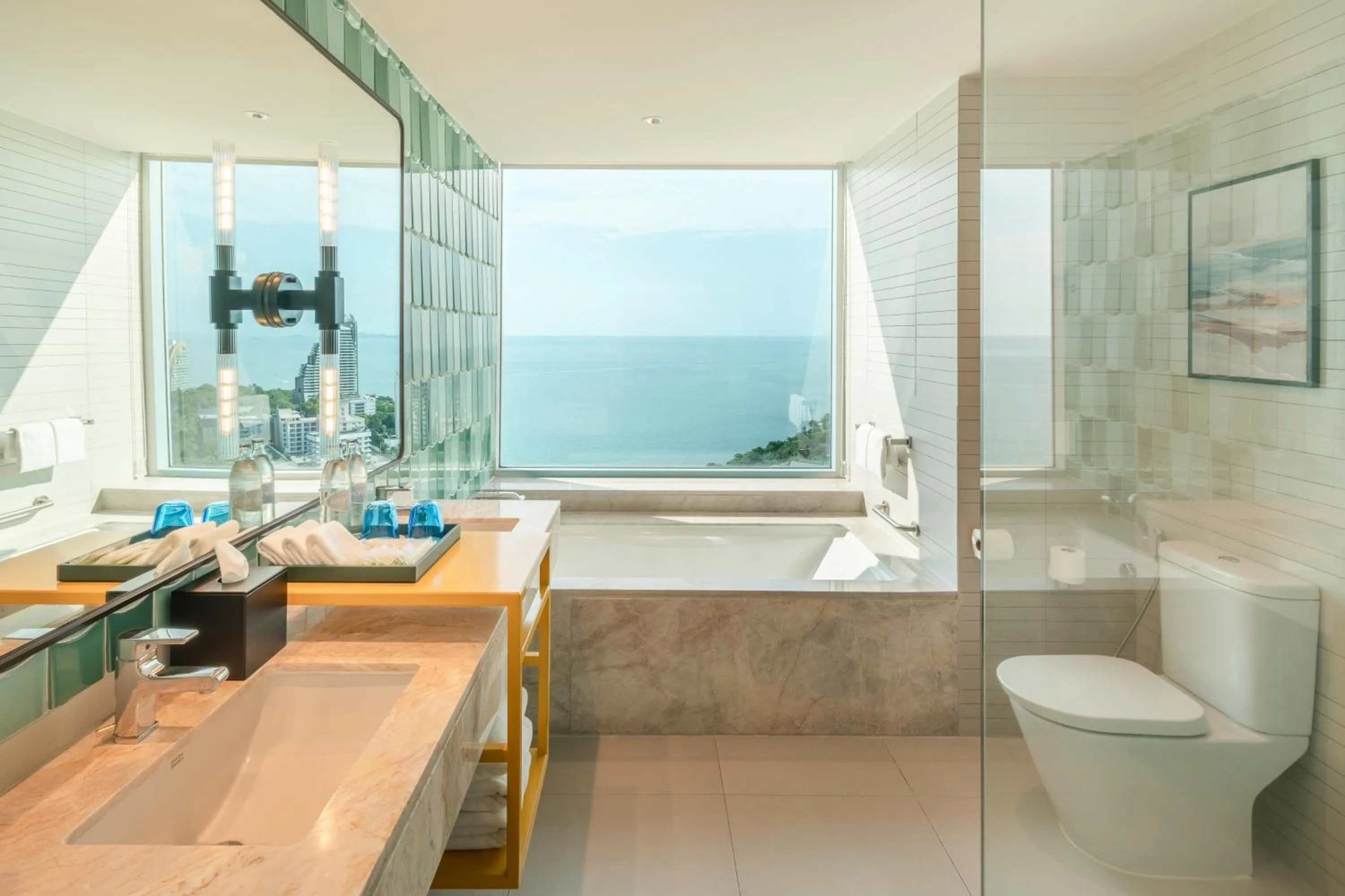 Bathroom in Holiday Inn Pattaya by IHG