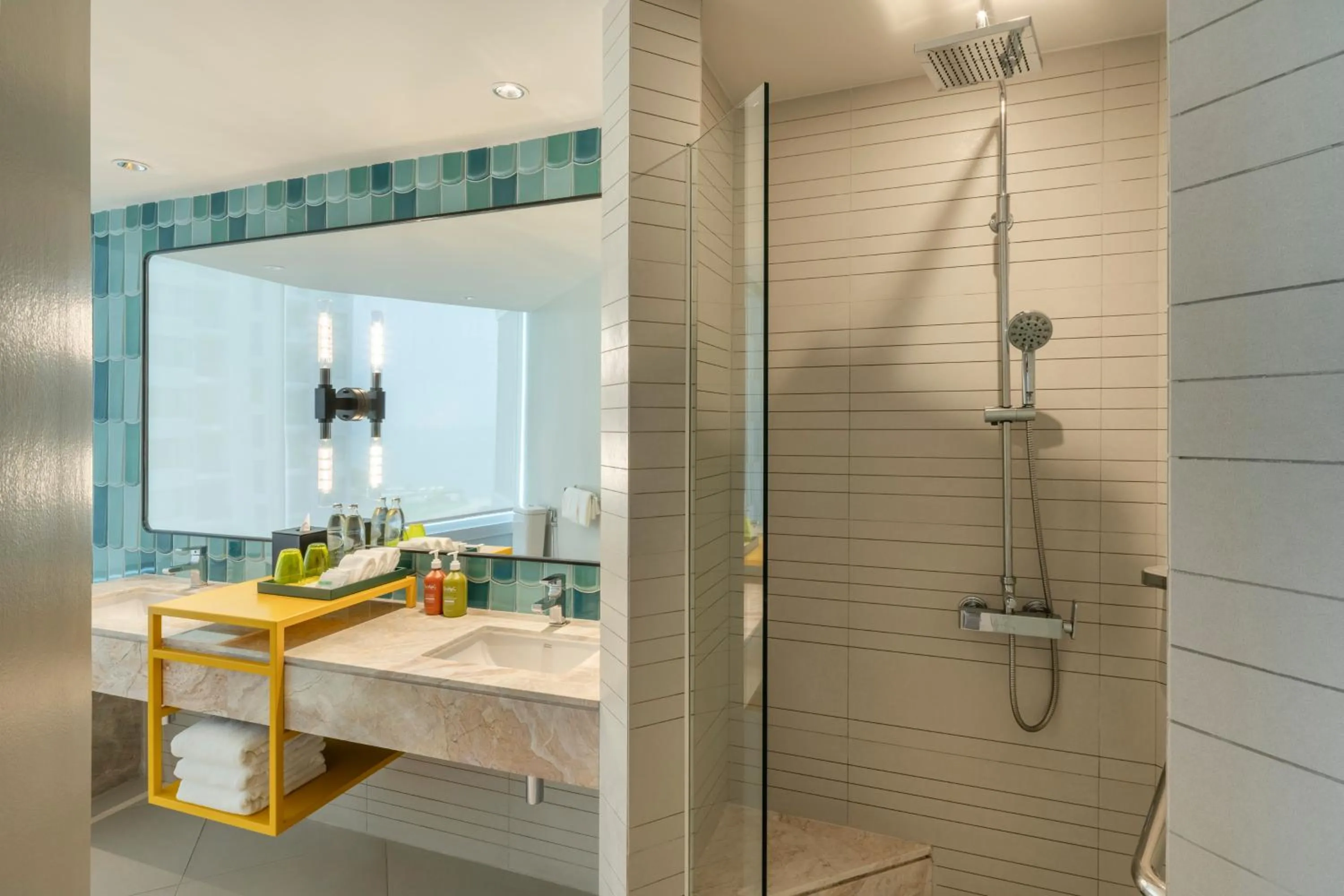 Bathroom in Holiday Inn Pattaya by IHG