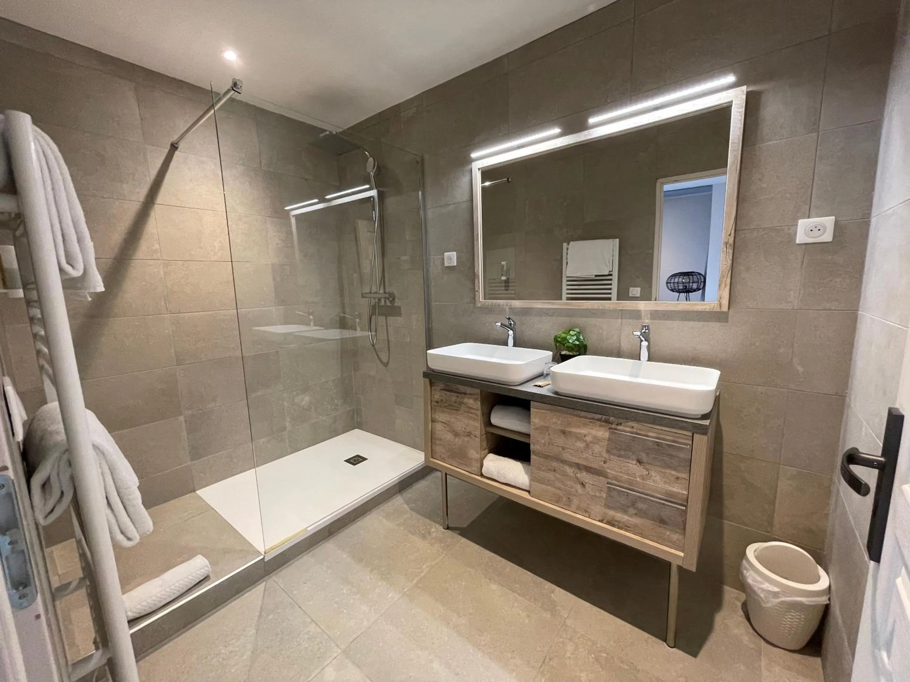 Bathroom in Hotel Mas De Galoffre