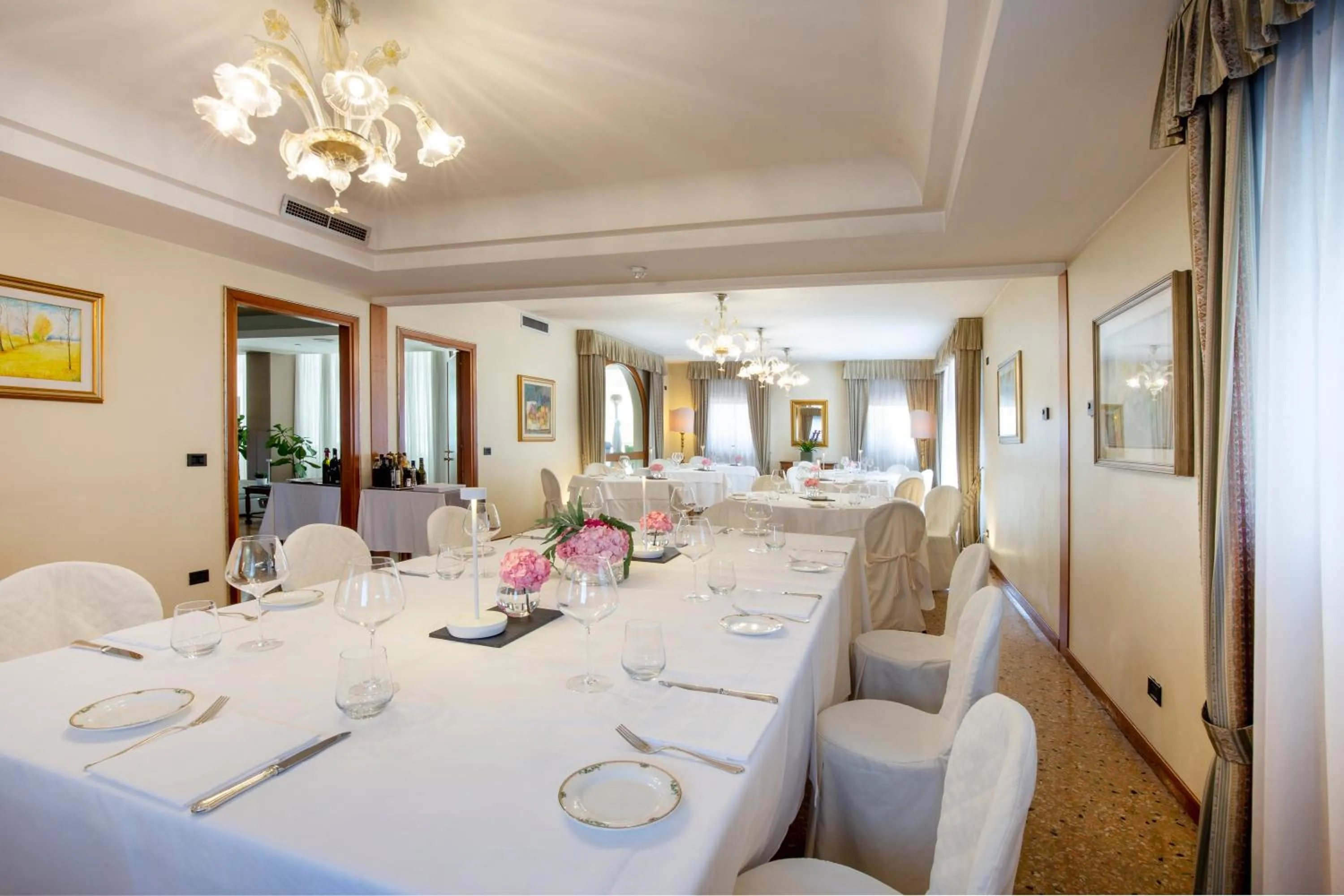 Restaurant/places to eat in Hotel Ristorante Fior