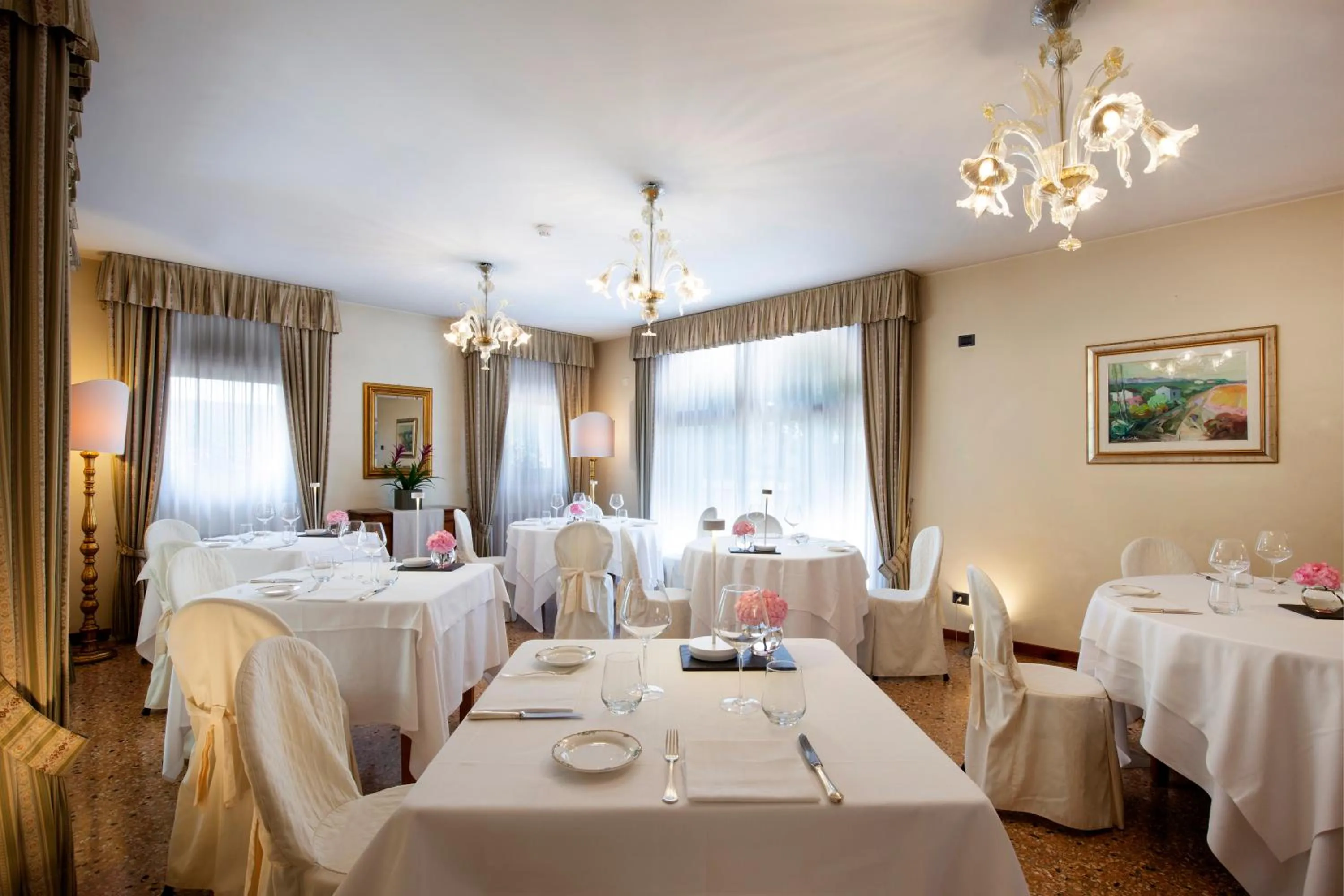 Restaurant/places to eat in Hotel Ristorante Fior