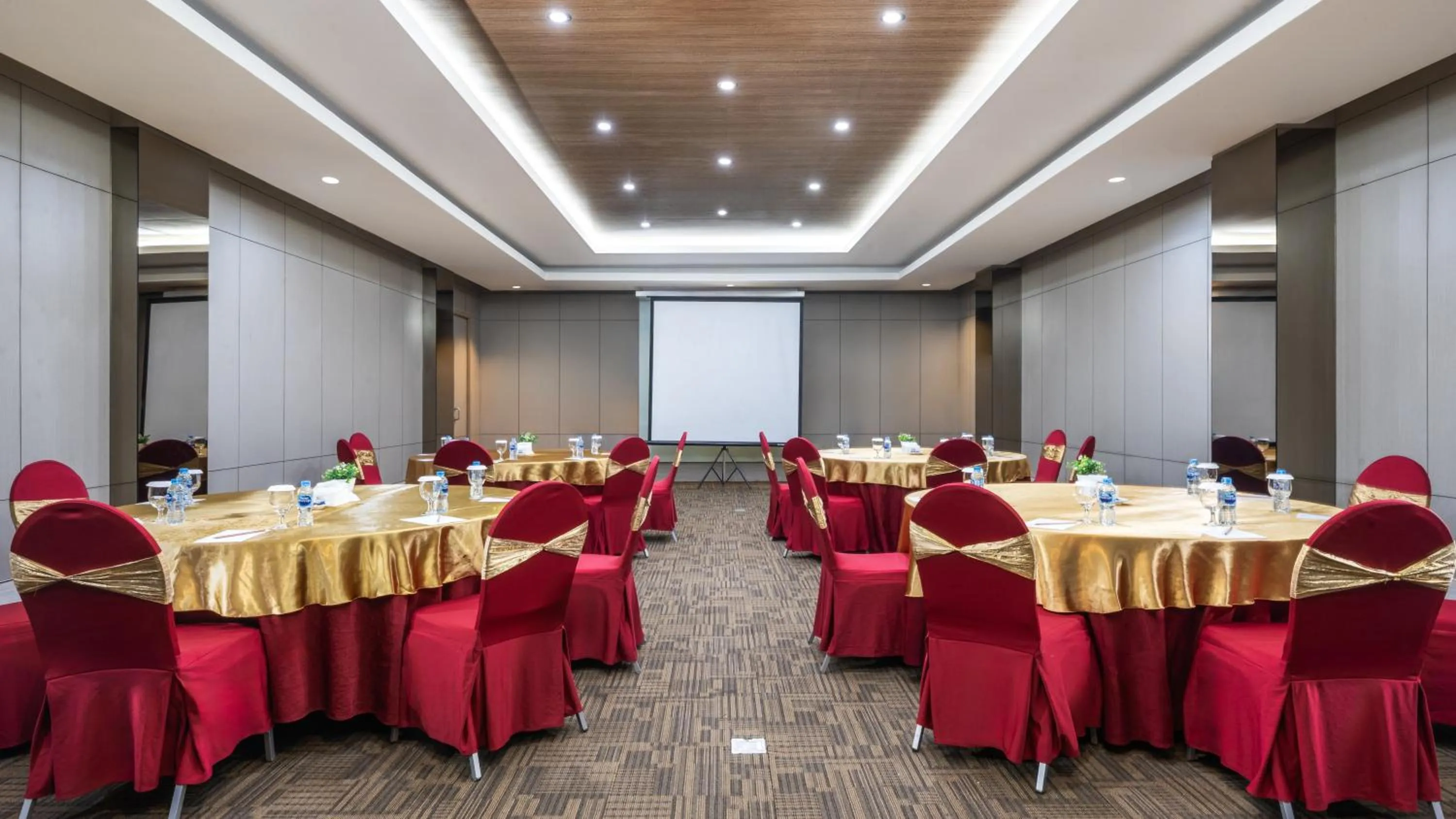 Meeting/conference room in Swiss-Belhotel Manokwari