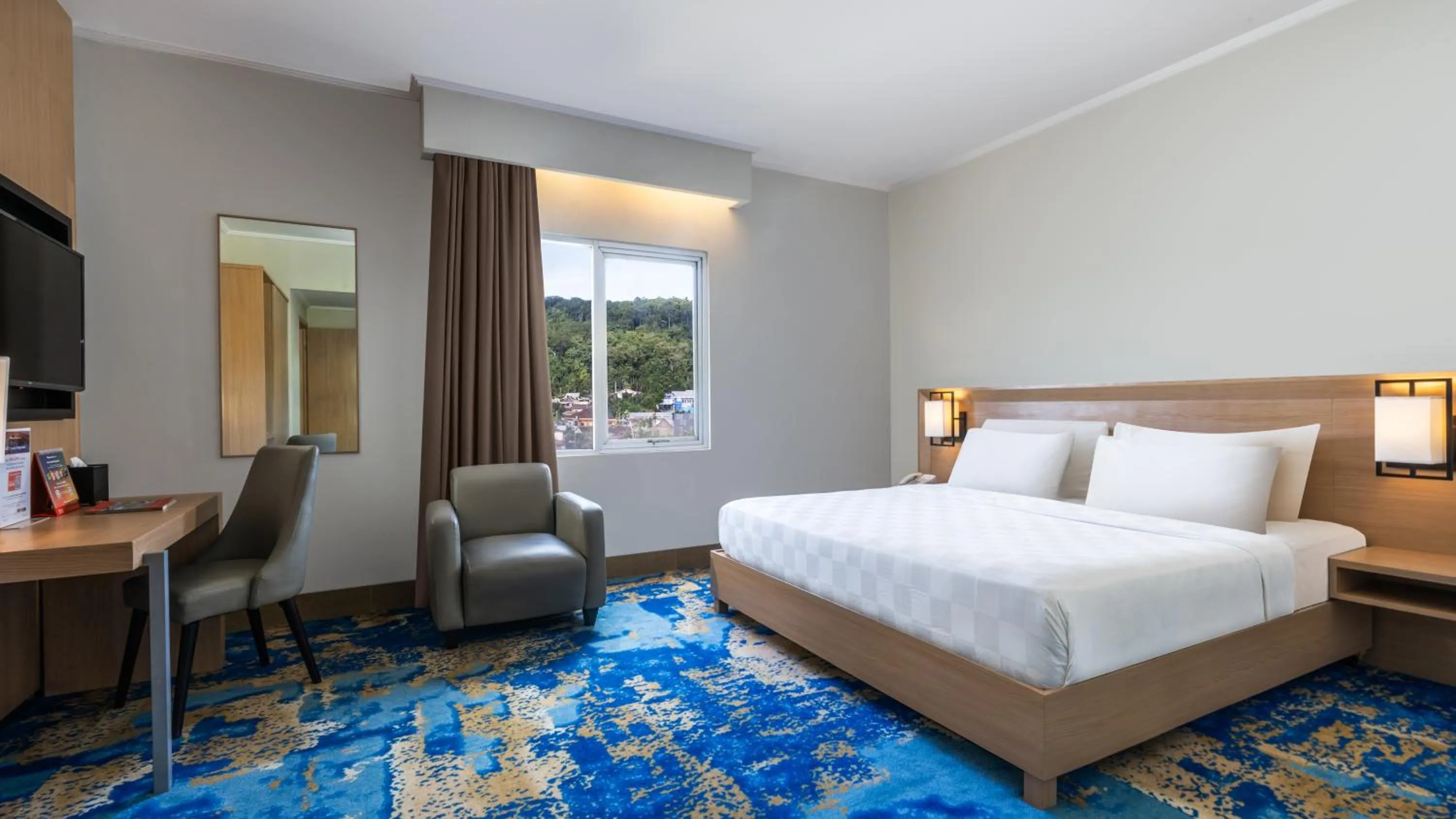 Bedroom, Bed in Swiss-Belhotel Manokwari