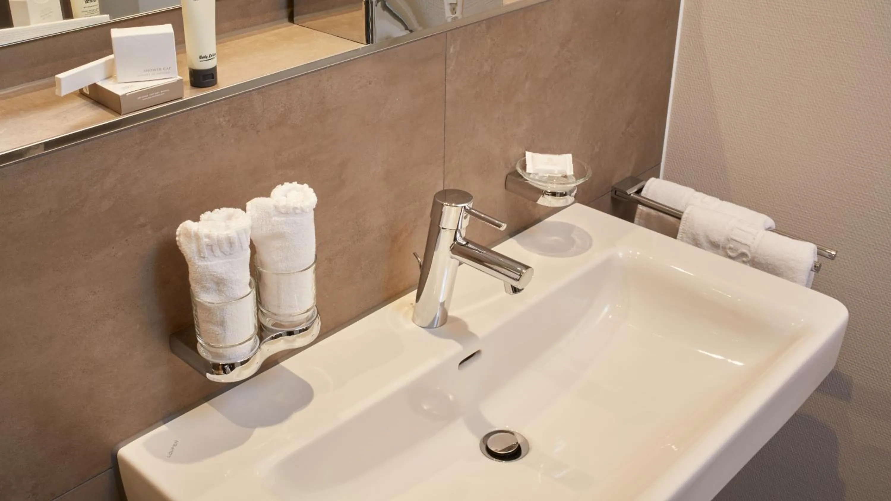 Bathroom in Hotel Wettstein