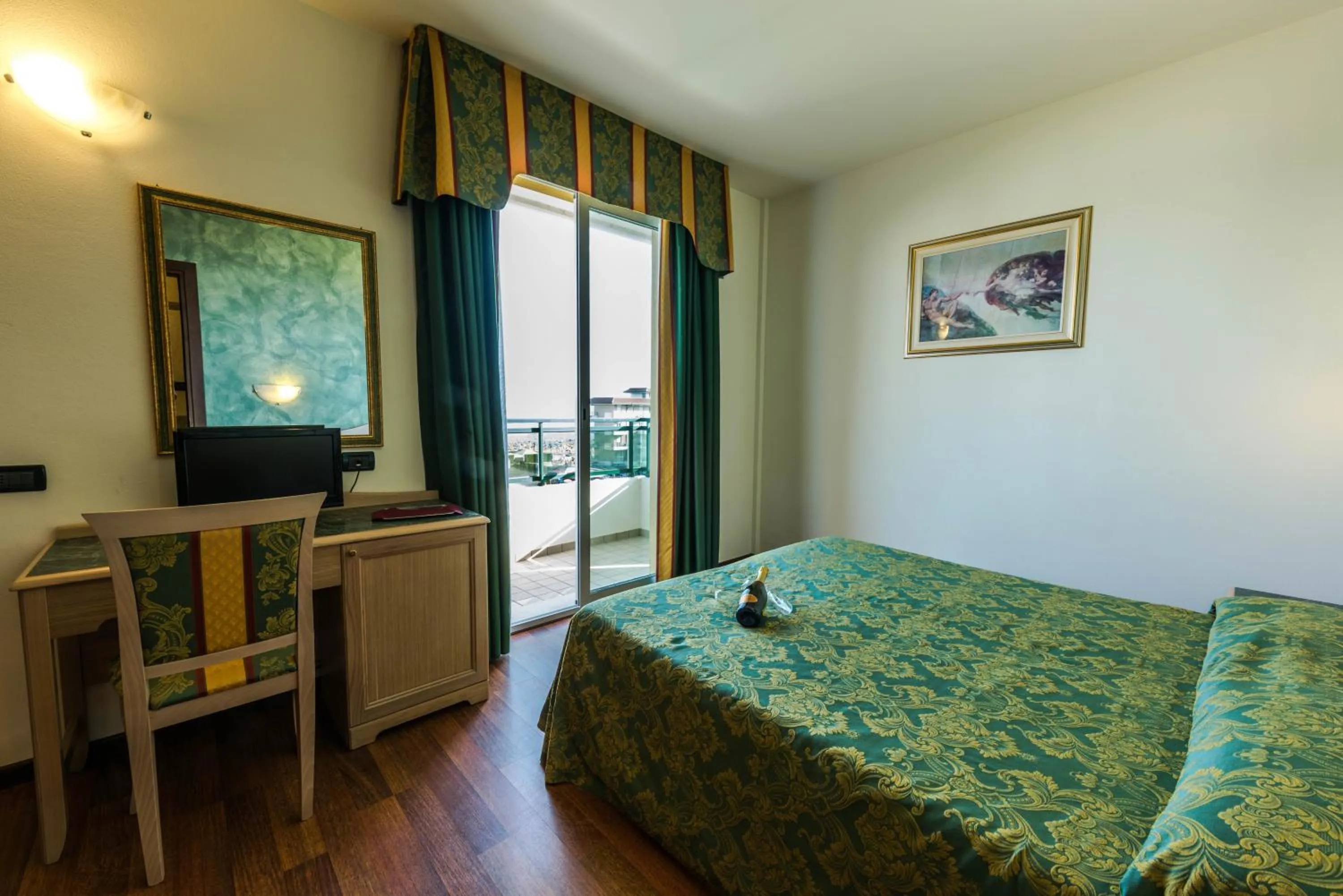 Photo of the whole room, Bed in Park Hotel Perù ***S