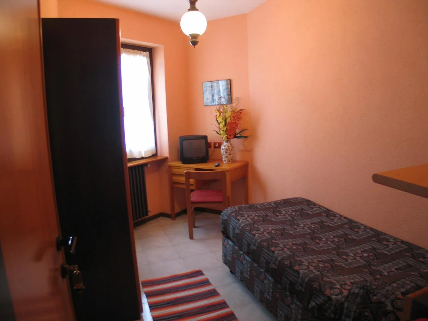 Photo of the whole room, Bed in Hotel La Lanterna