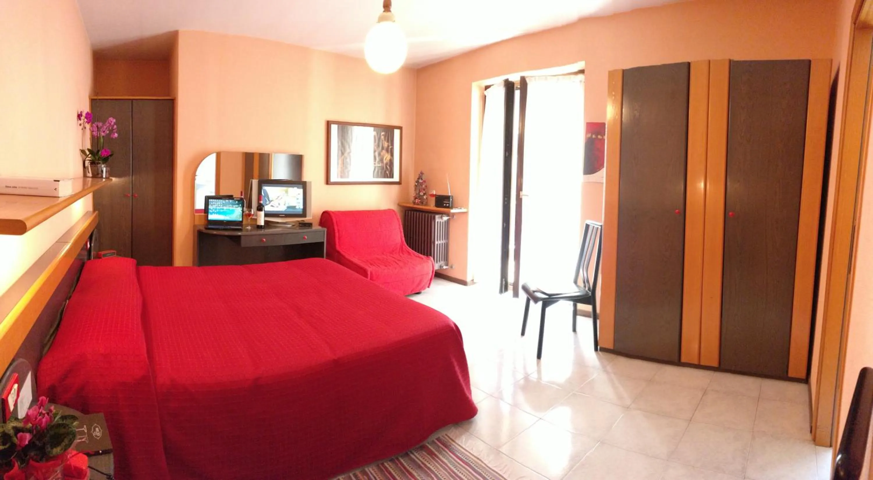 Photo of the whole room, Bed in Hotel La Lanterna