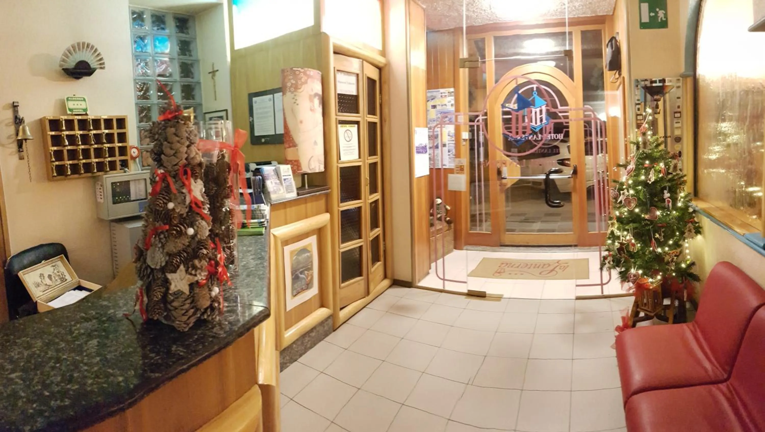 Lobby or reception in Hotel La Lanterna
