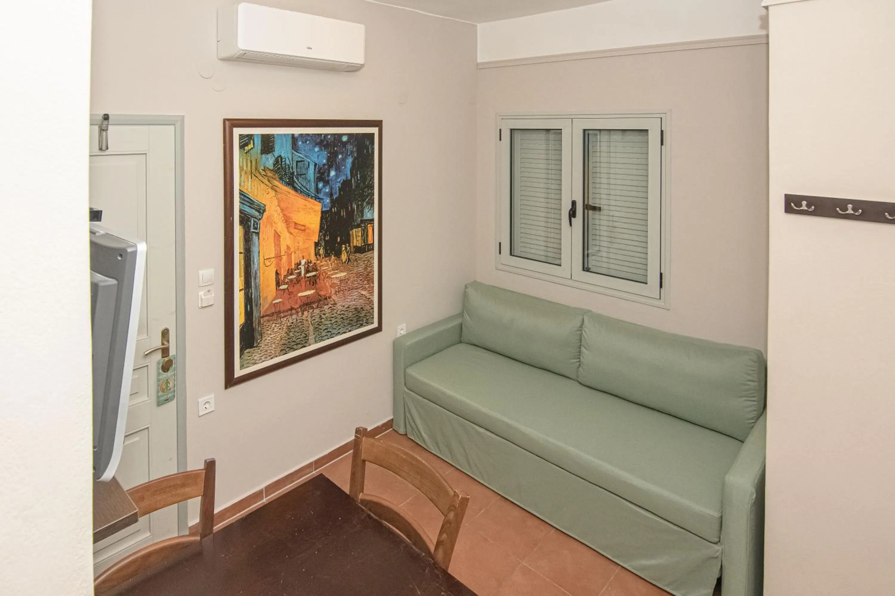 Talos Hotel Apartments