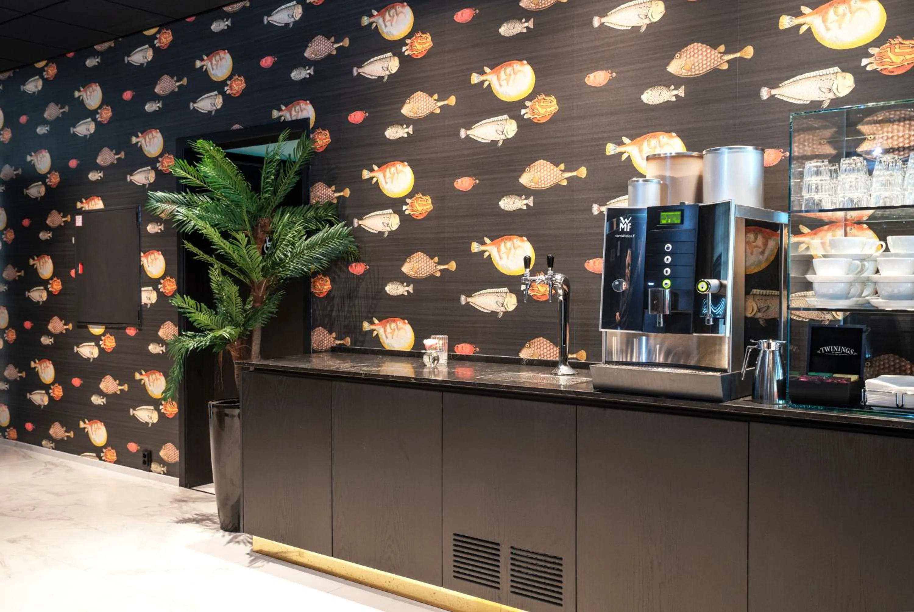 Communal lounge/ TV room in Thon Hotel Harstad