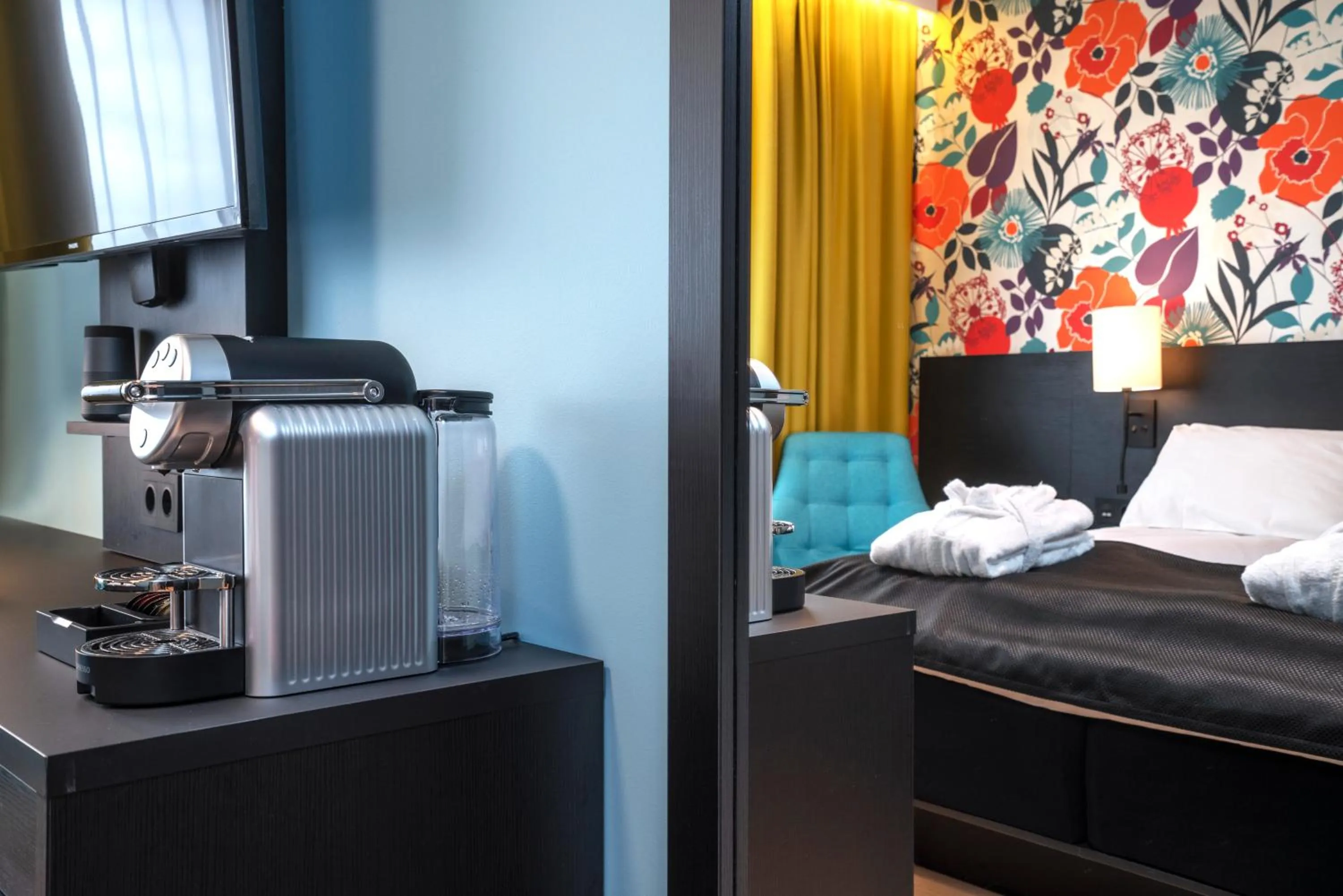 Coffee/tea facilities, Bed in Thon Hotel Harstad