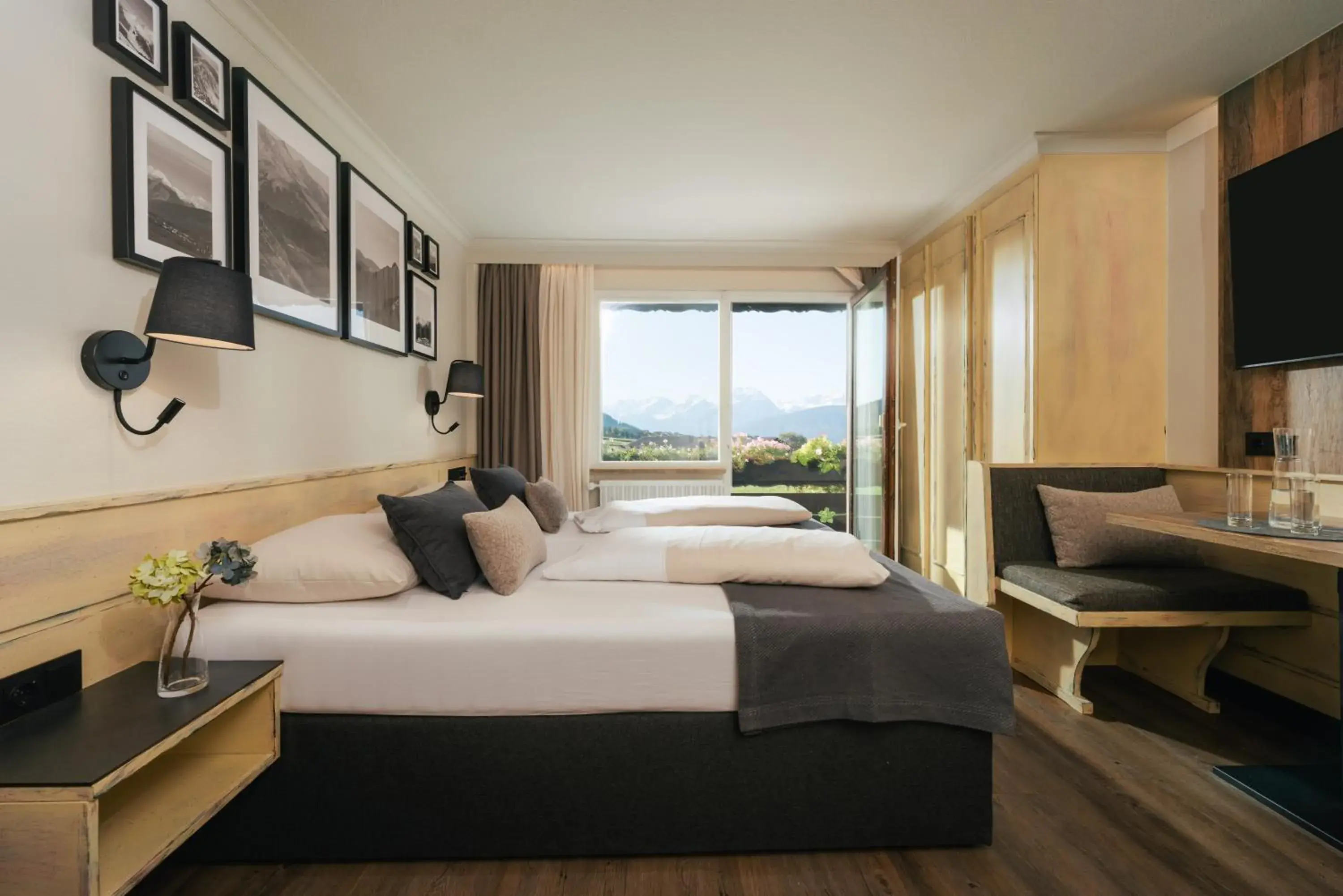 Family Room - single occupancy in MONDI Hotel Axams Family Room - single occupancy in MONDI Hotel Axams