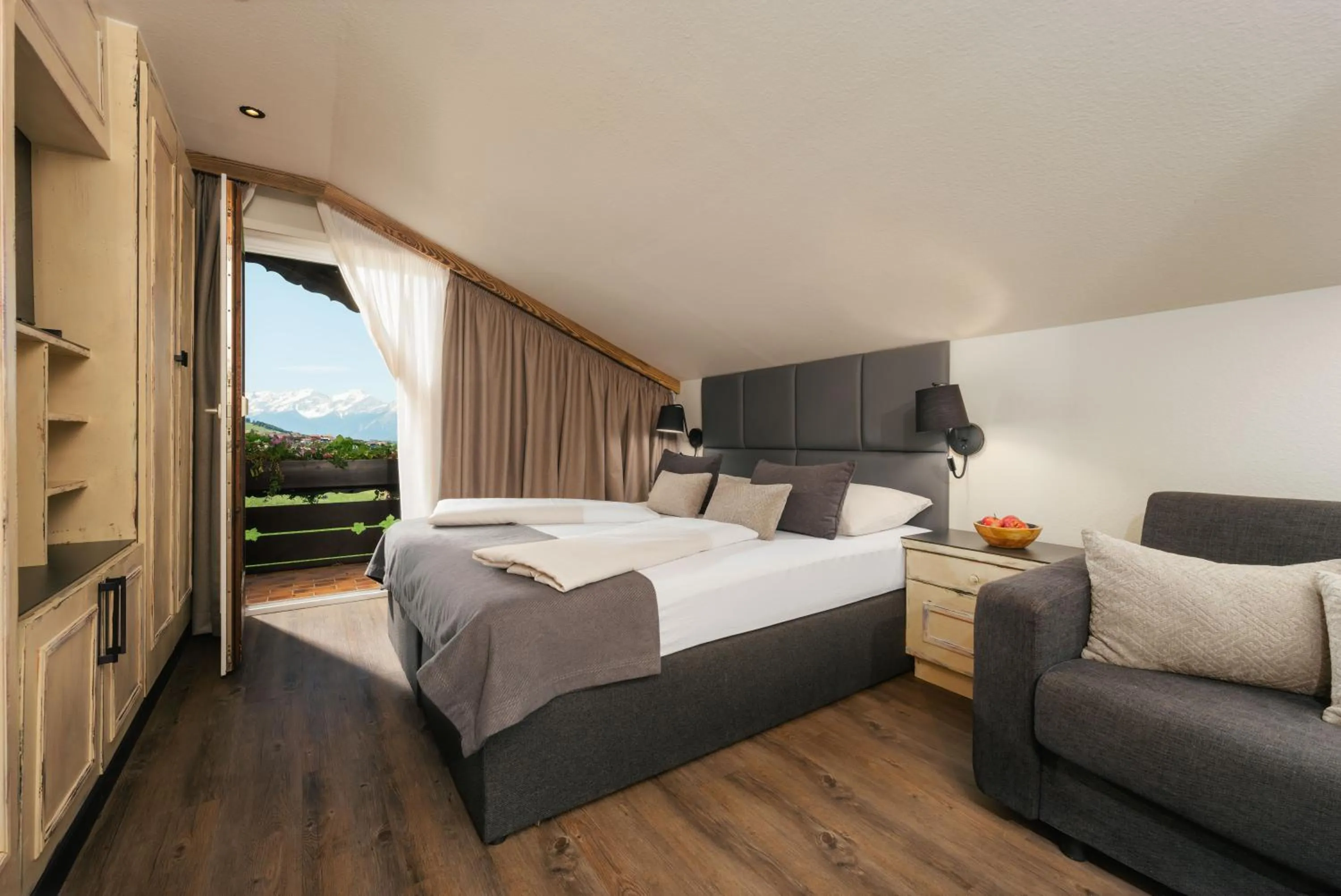 Bedroom, Bed in MONDI Hotel Axams