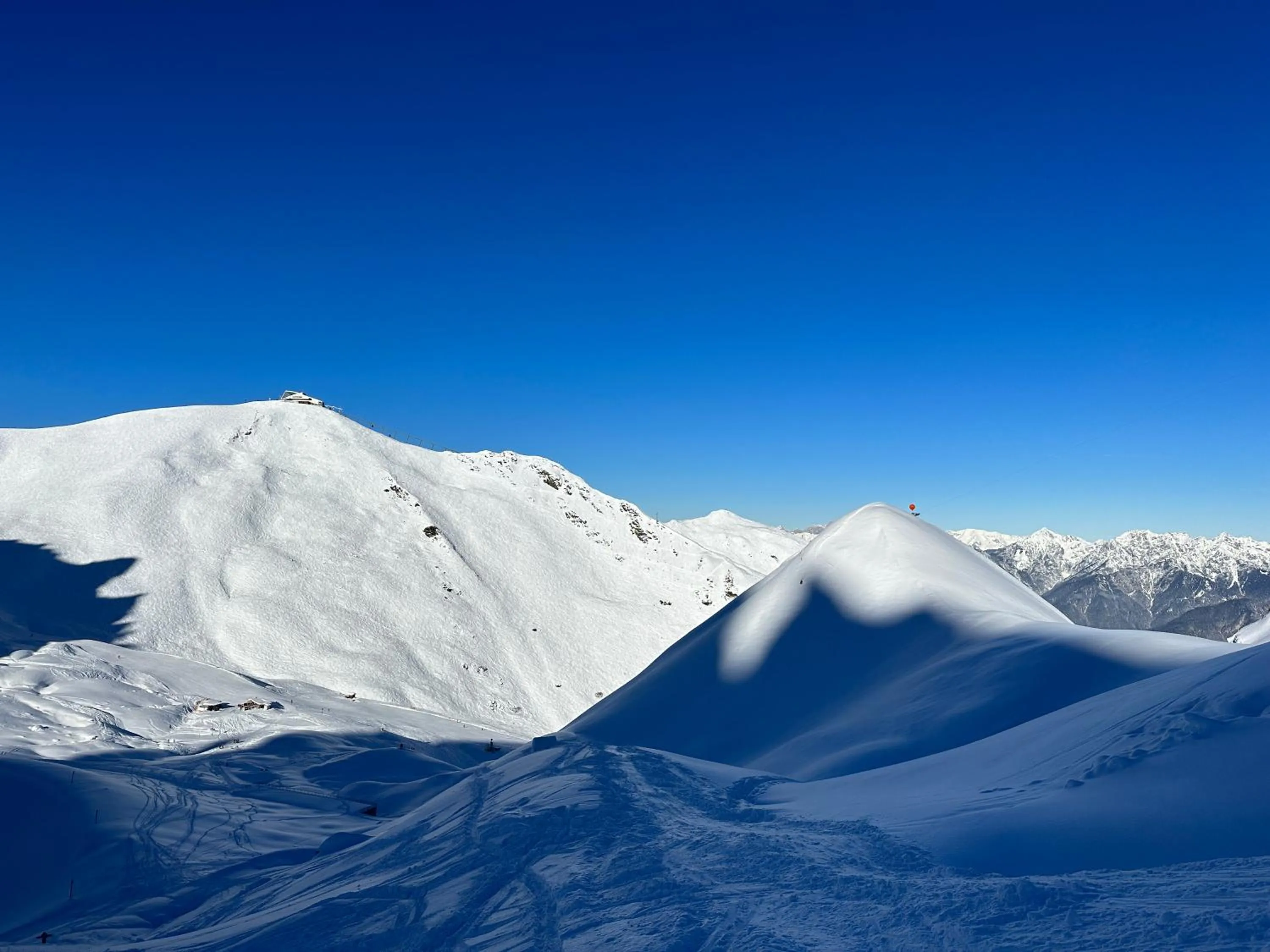 Skiing in MONDI Hotel Axams