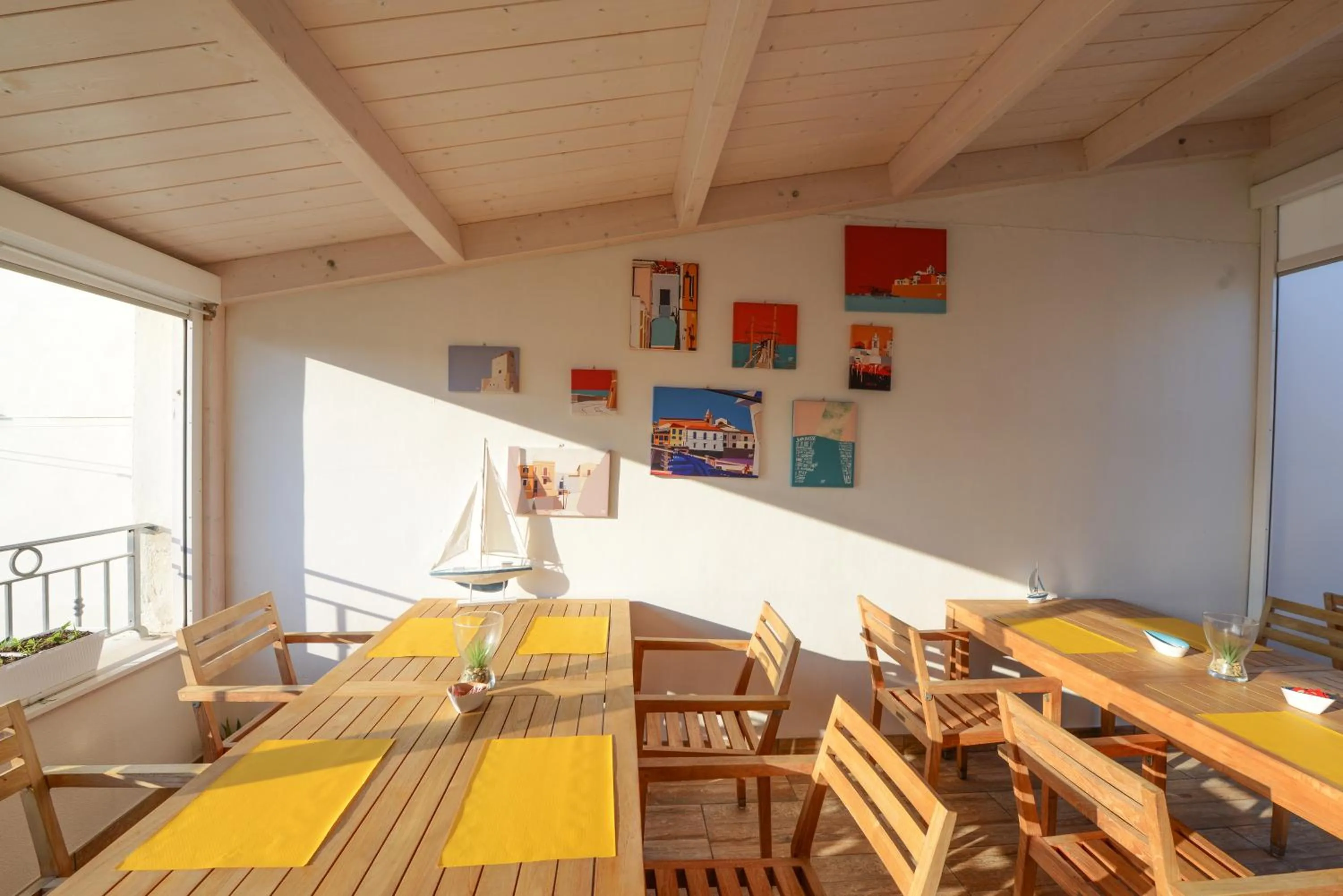 Breakfast in Miramed rooms