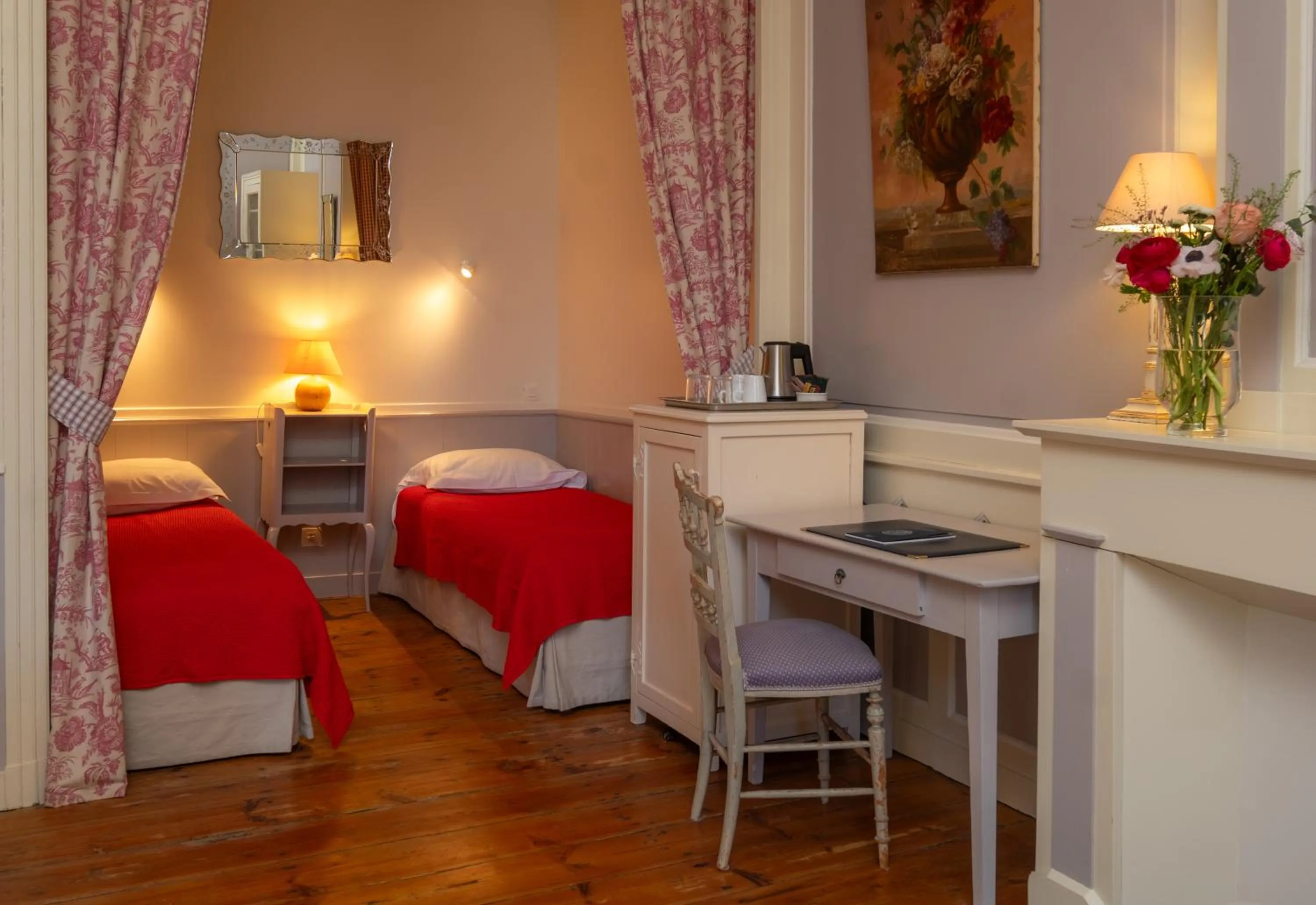 Bed in La Baronnie Hôtel & Spa - Teritoria