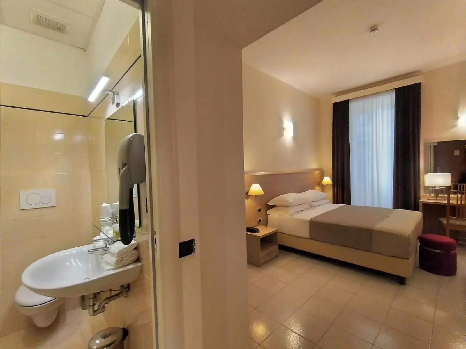 Bedroom, Bed in Hotel Principe Eugenio