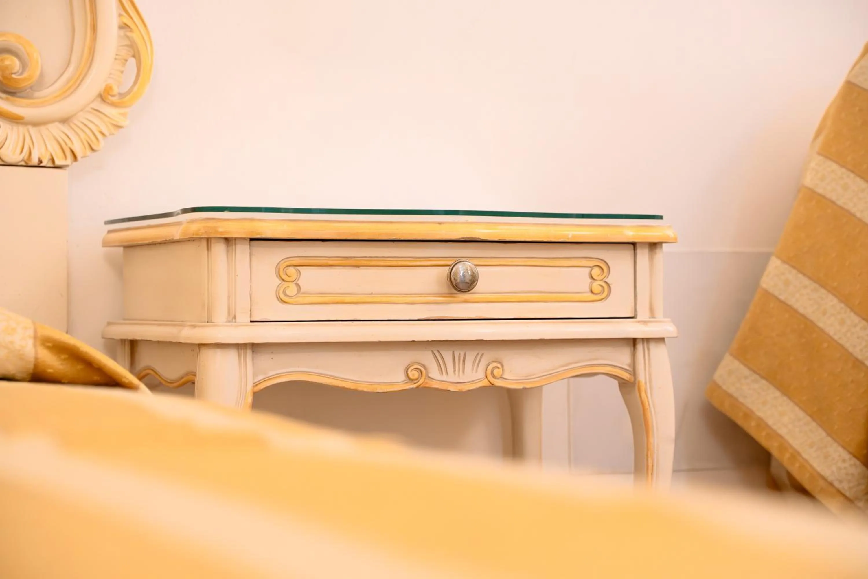 Decorative detail in Casa Sul Molo