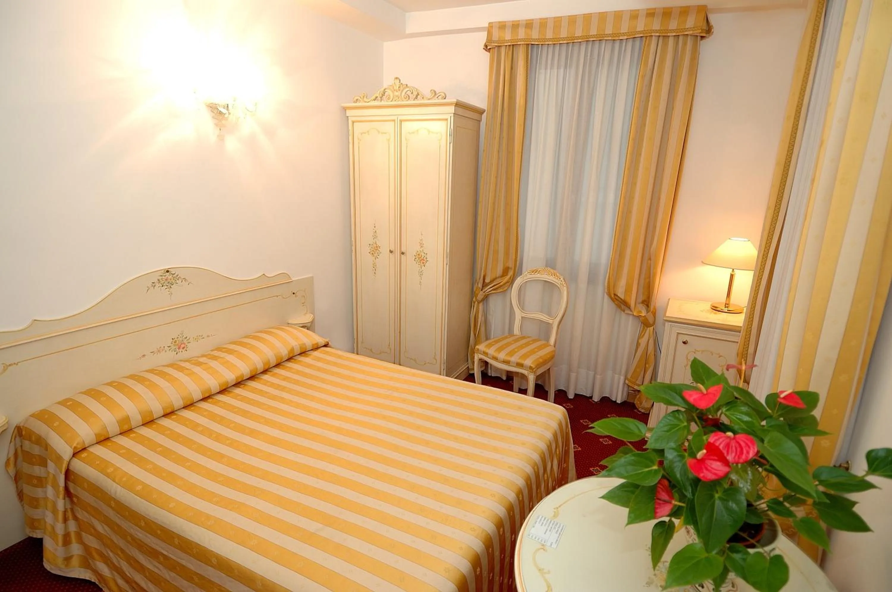 Photo of the whole room, Bed in Casa Sul Molo