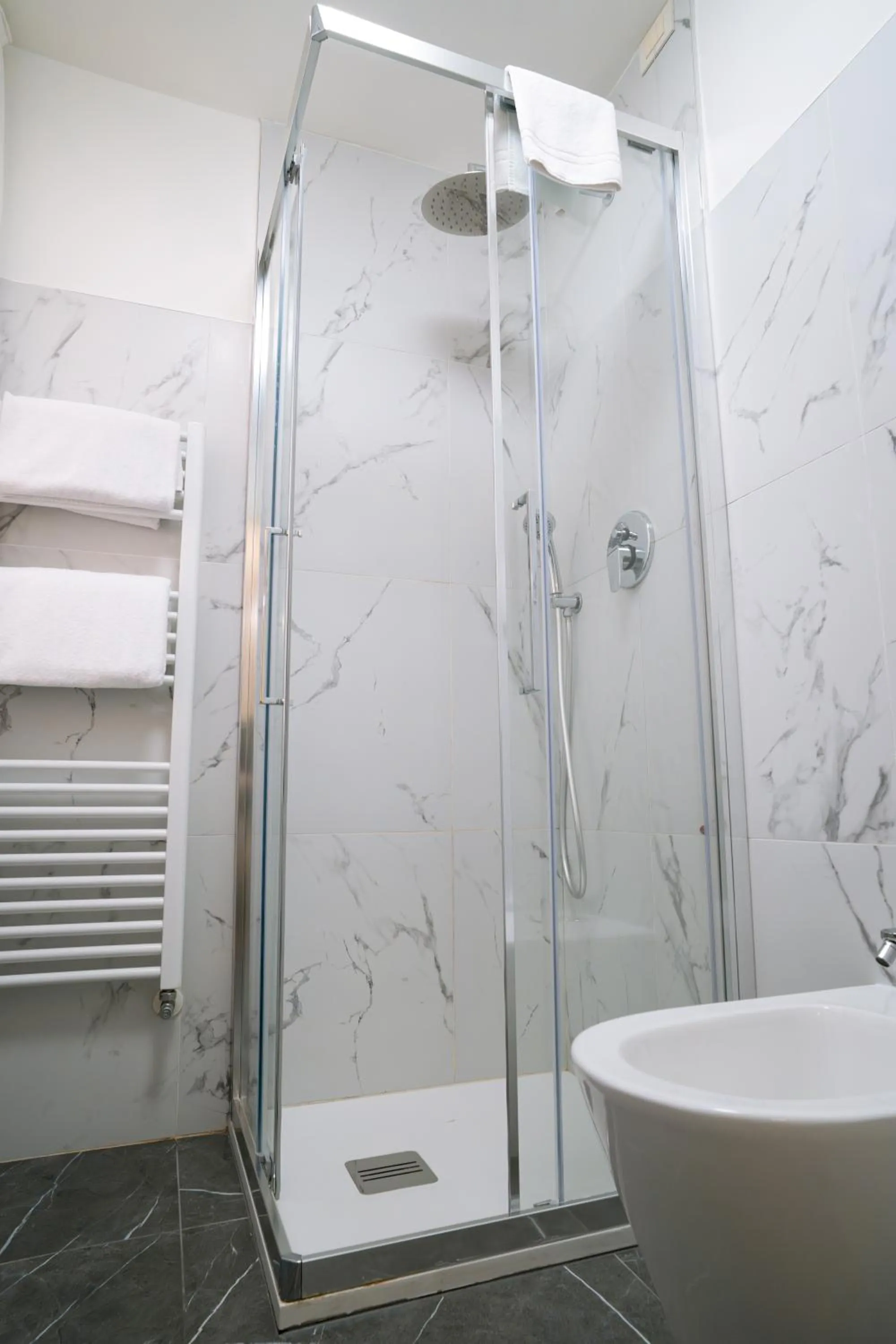 Shower in Casa Sul Molo