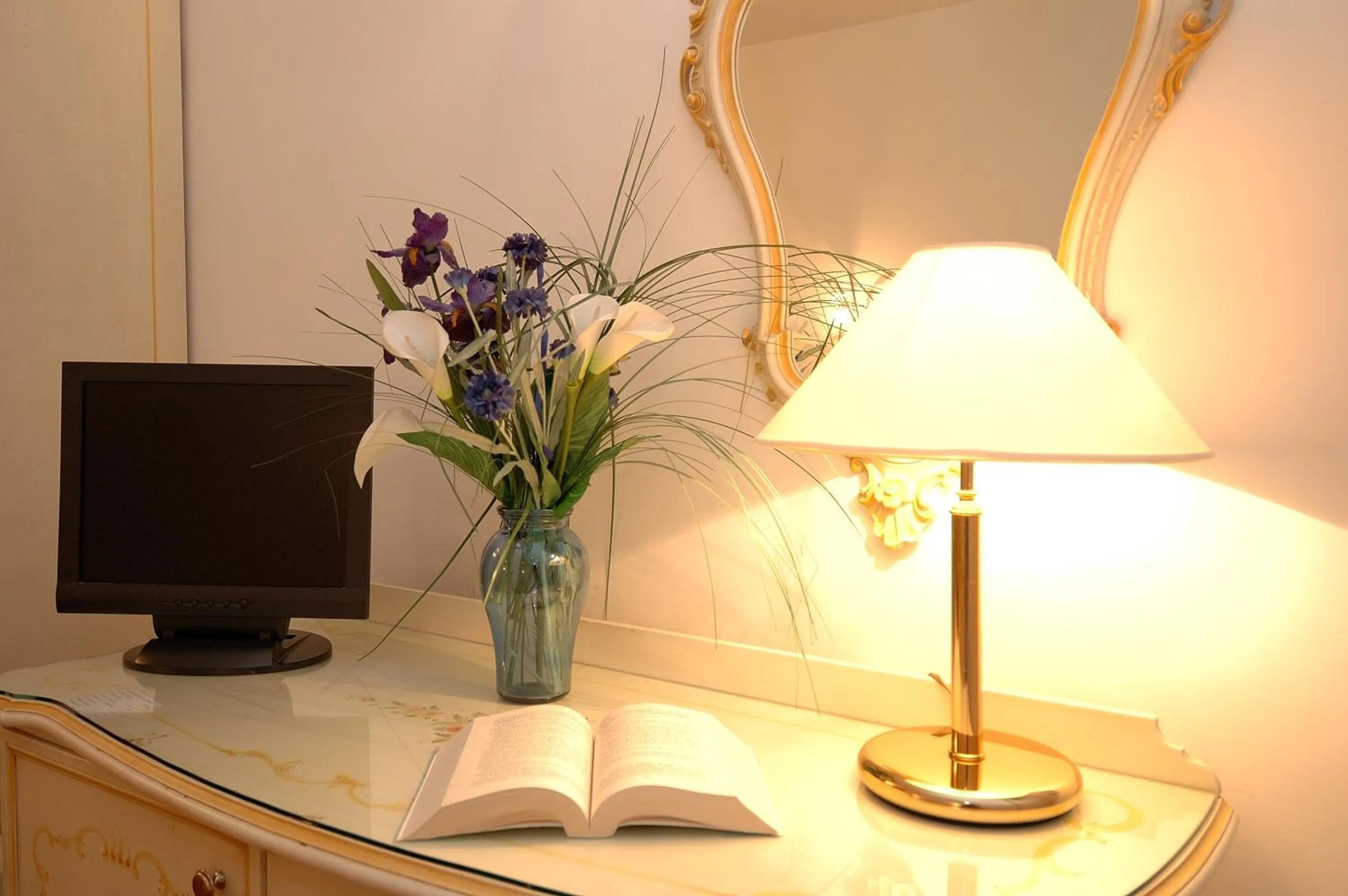 Decorative detail in Casa Sul Molo