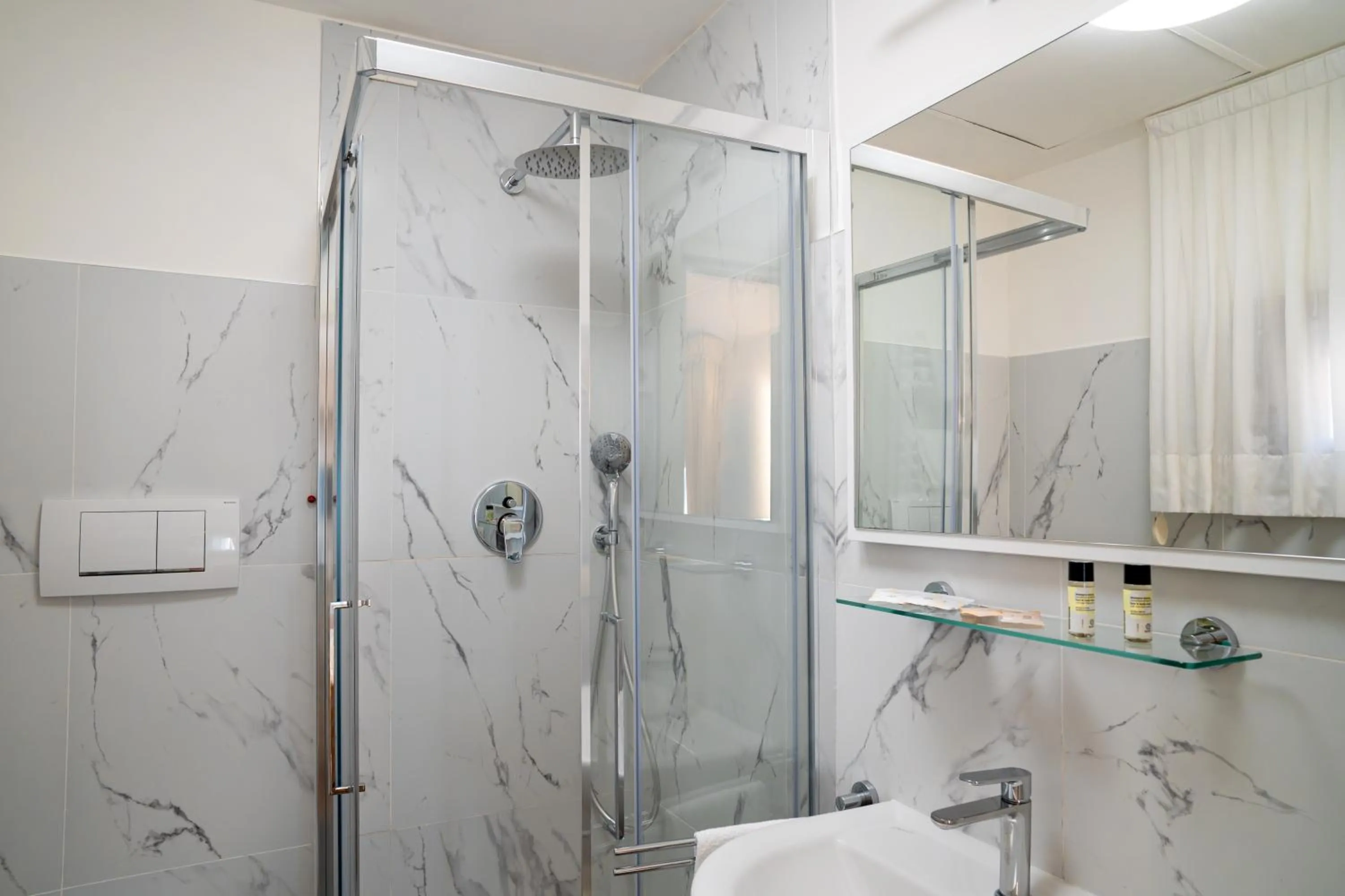 Shower in Casa Sul Molo