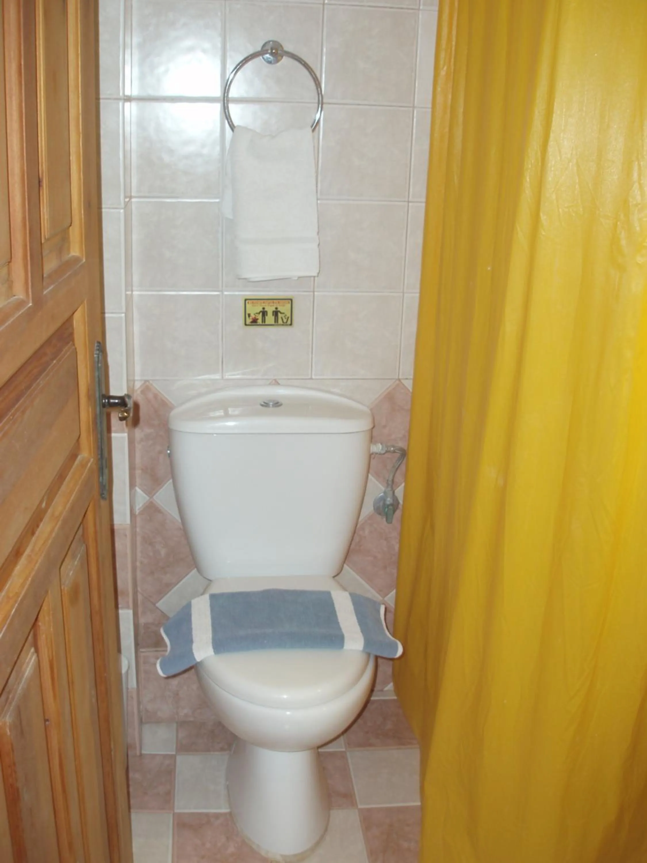 Bathroom in Hellen Studios