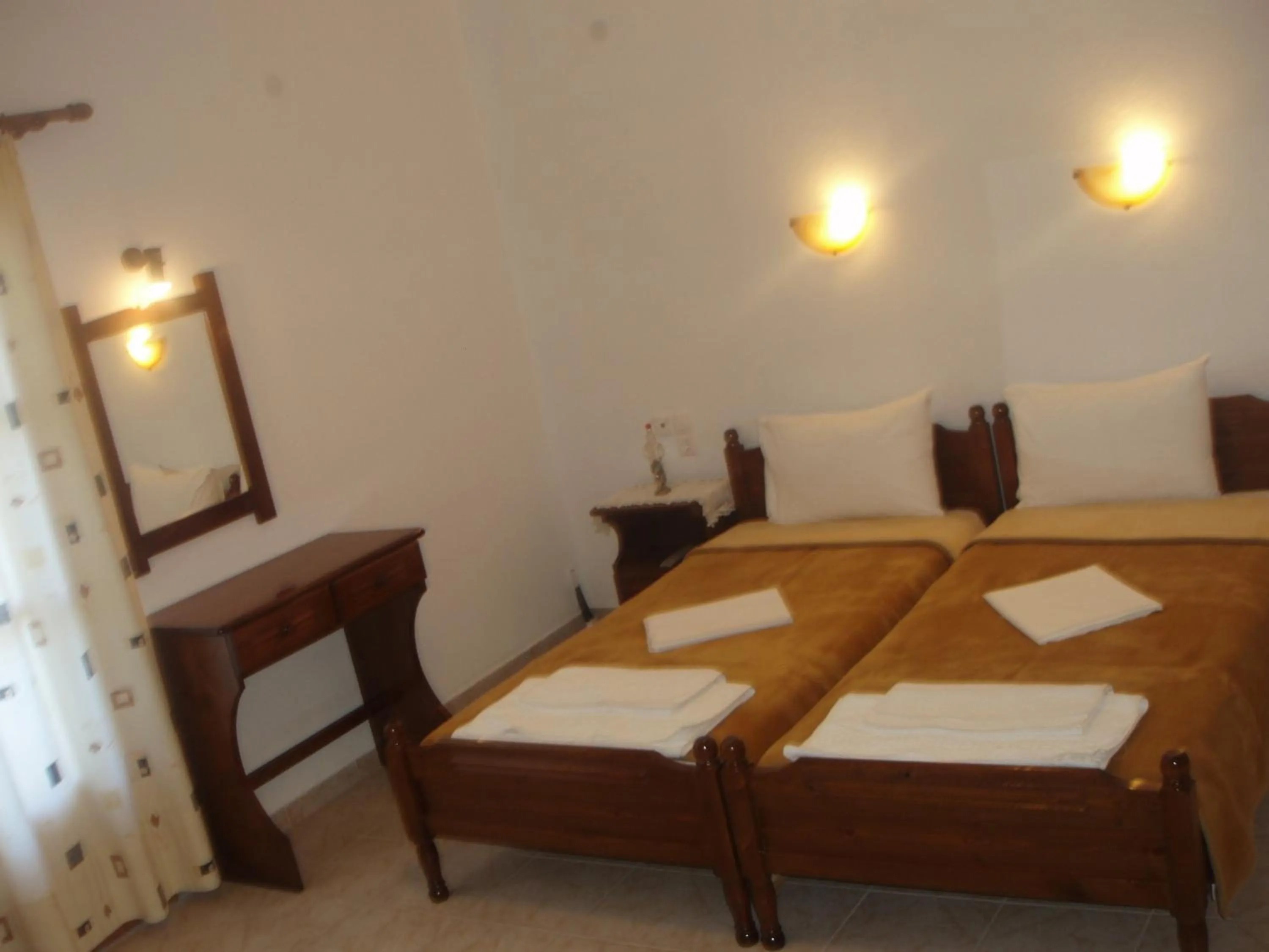 Bed in Hellen Studios