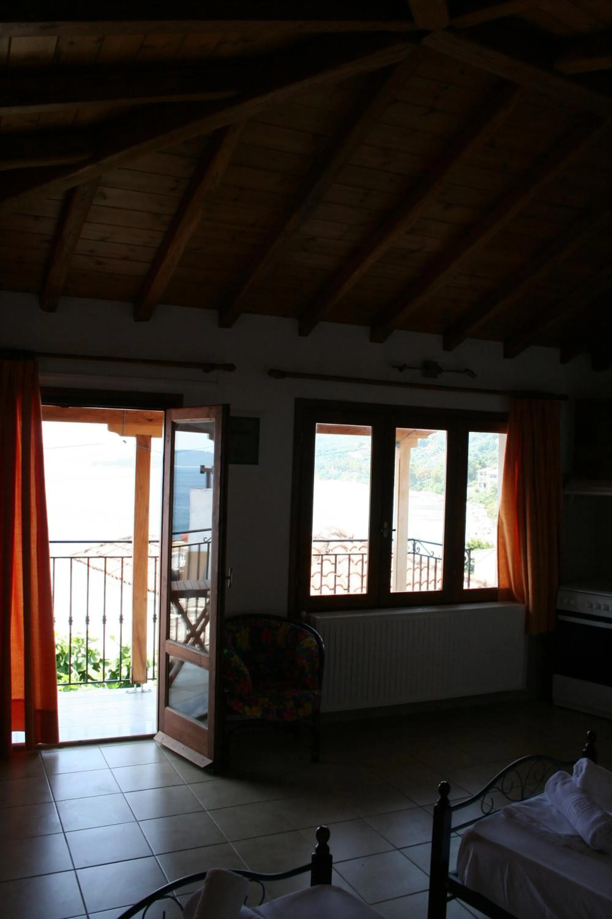 Other, Bed in Hellen Studios