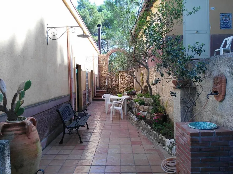 Property building in Terme Acqua Pia