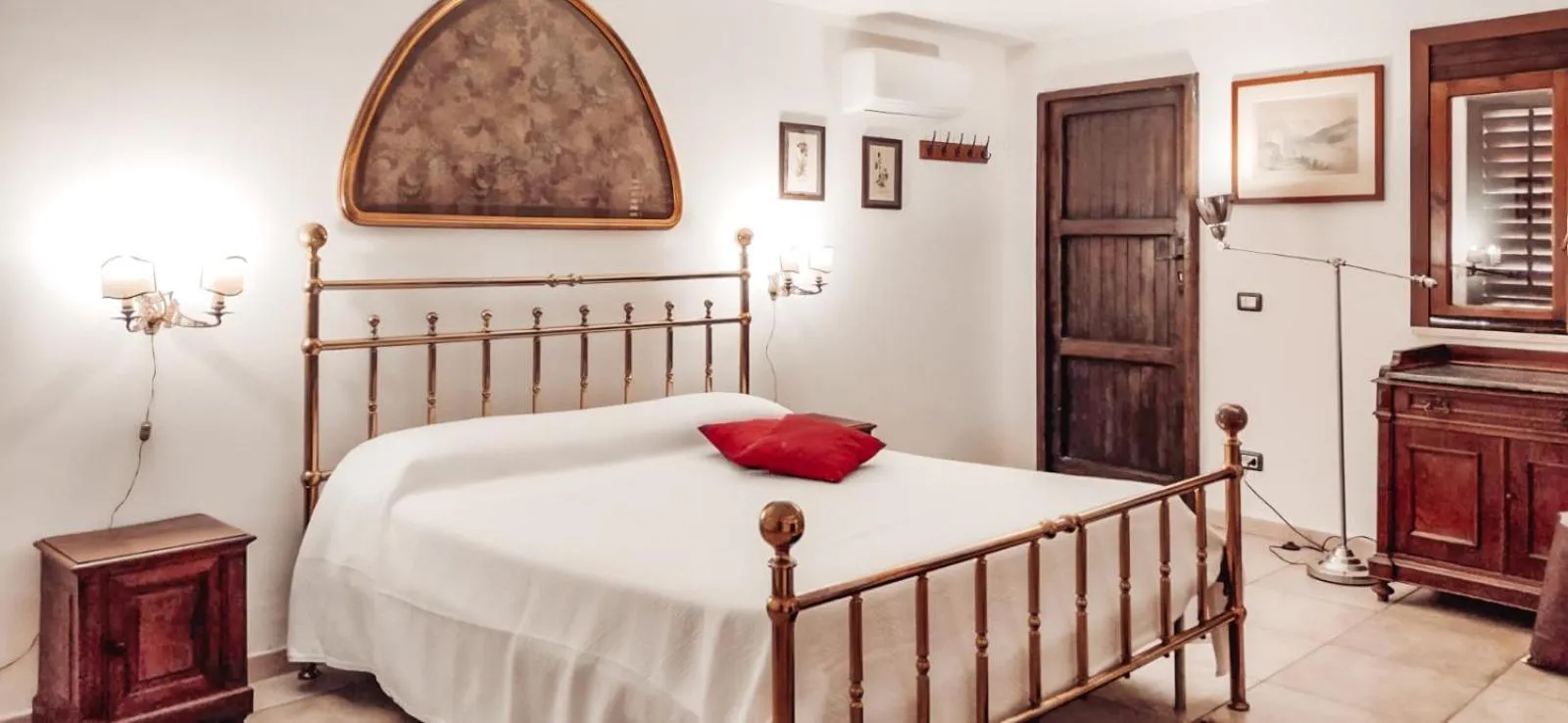 Bedroom in Terme Acqua Pia