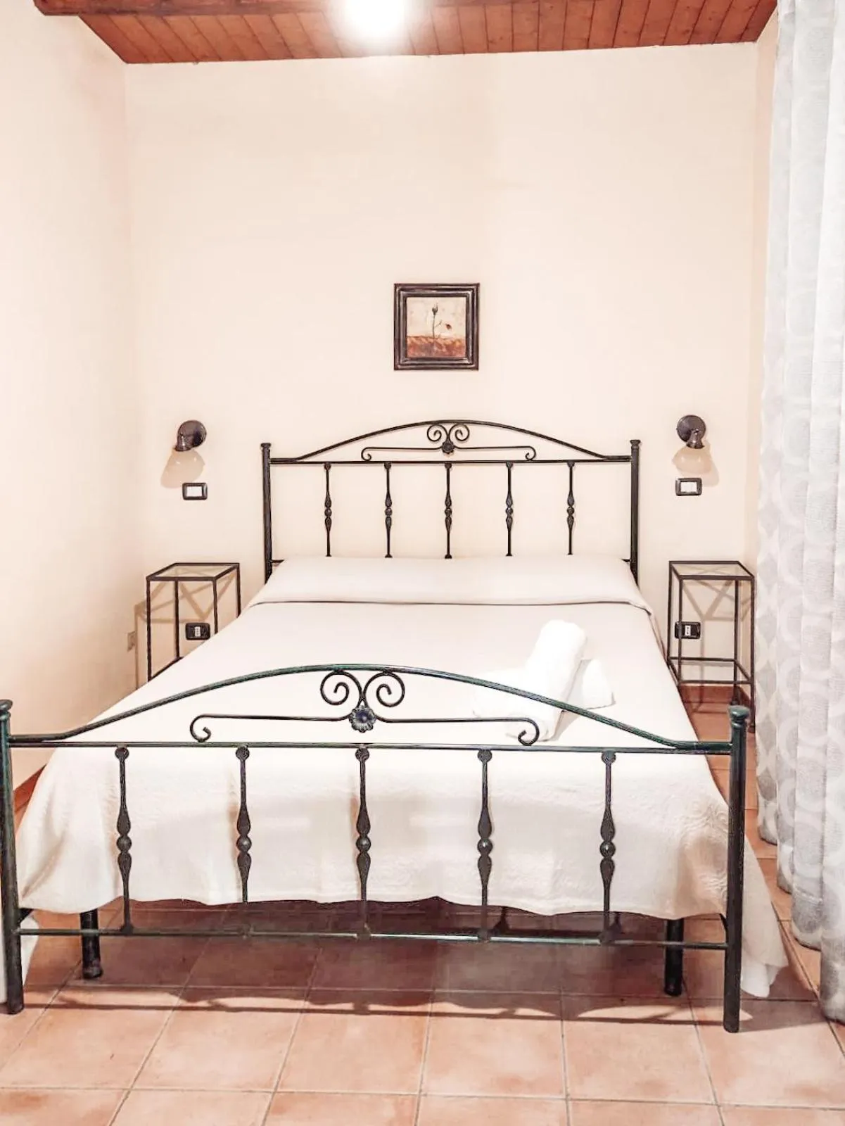 Bedroom in Terme Acqua Pia