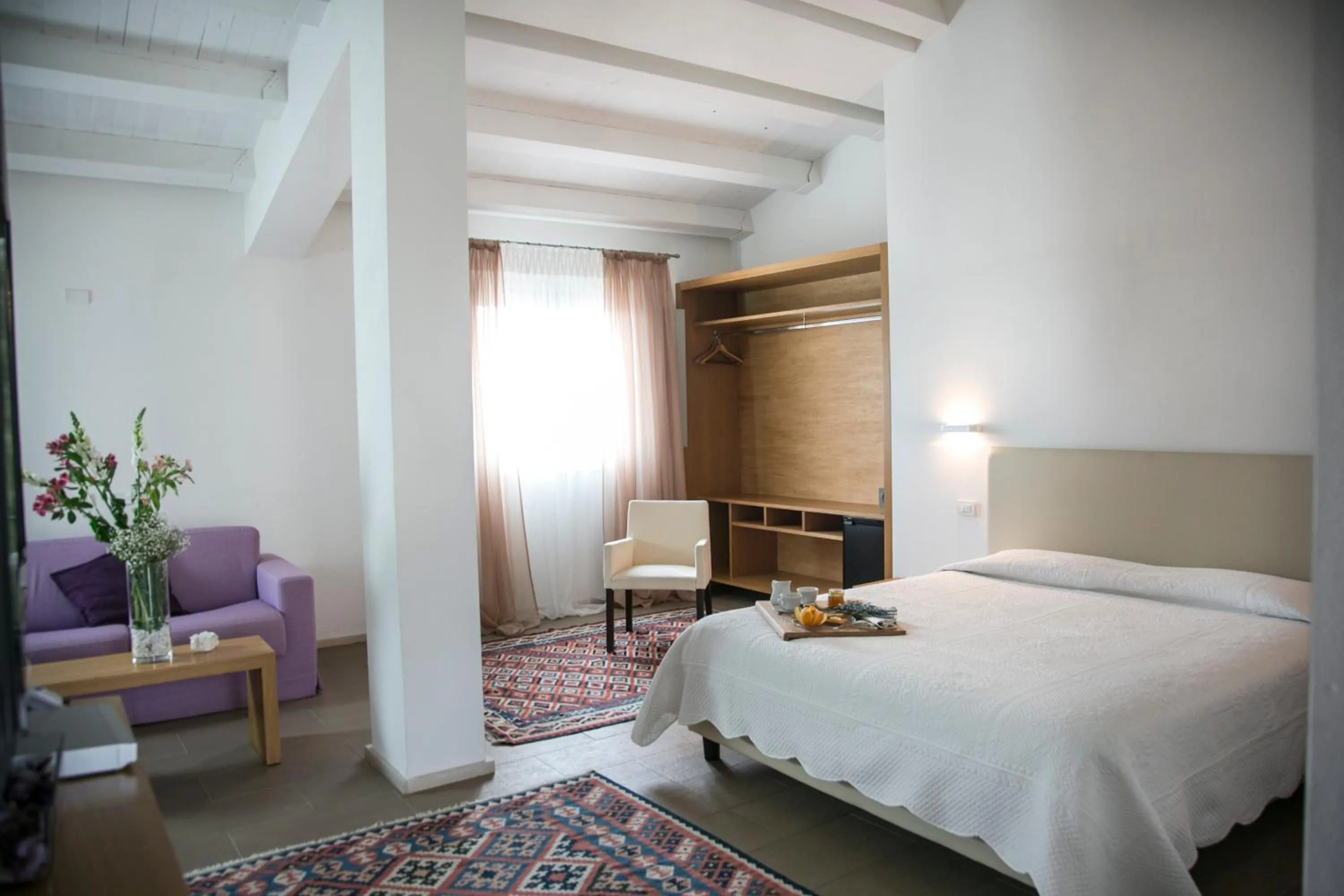 Shower, Bed in Il Vigneto Resort